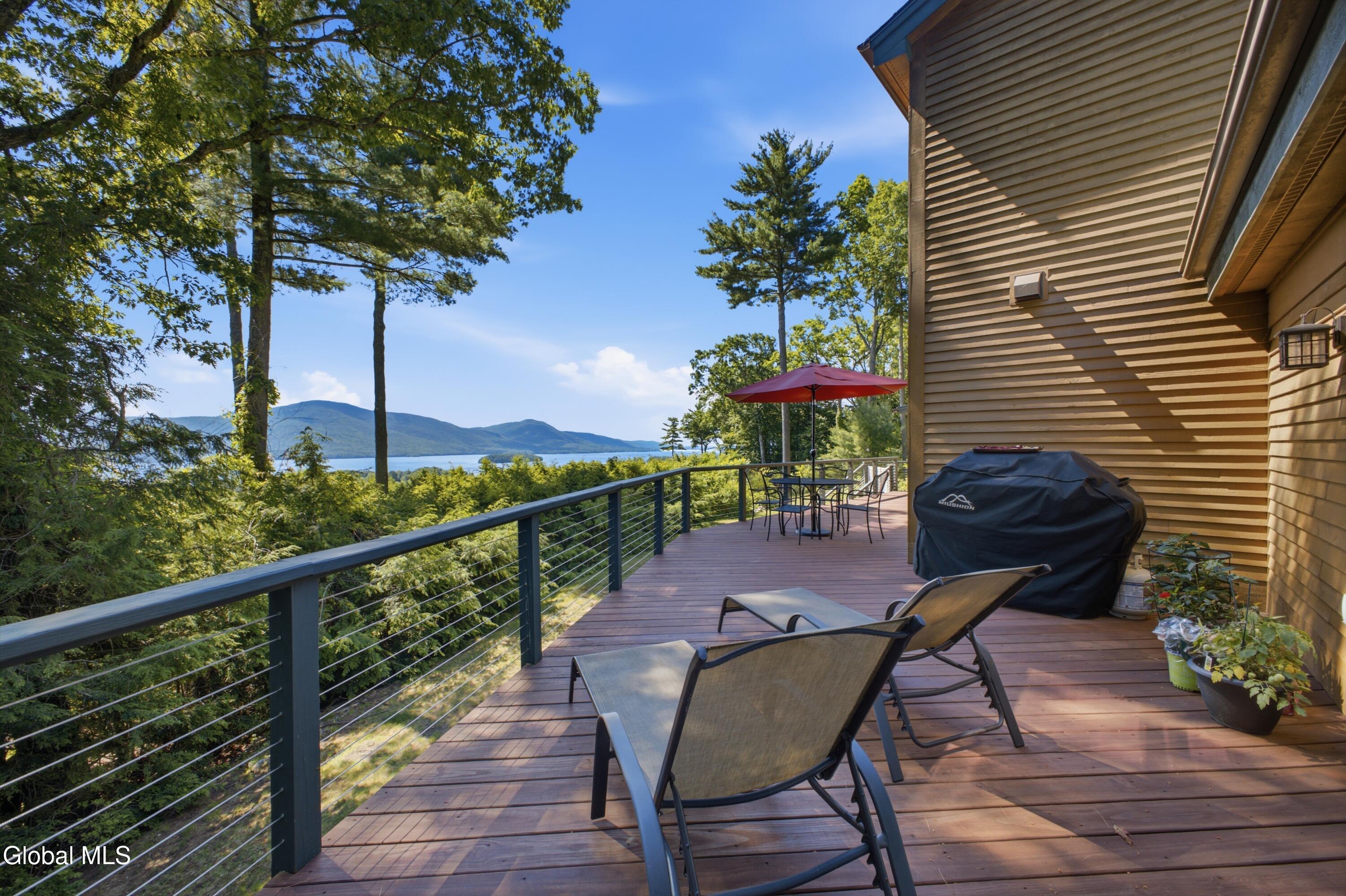35 Woodland Ridge