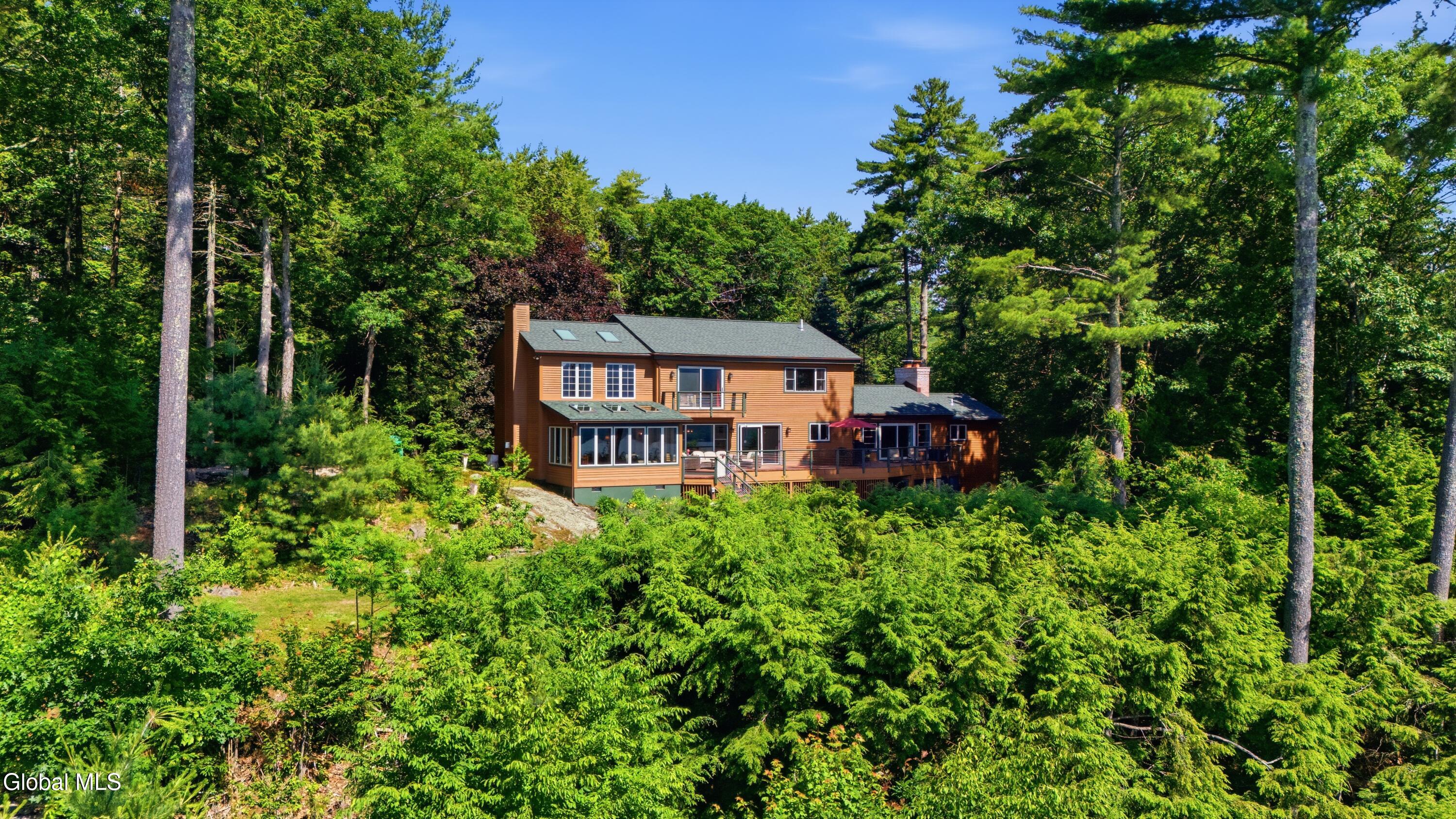 35 Woodland Ridge
