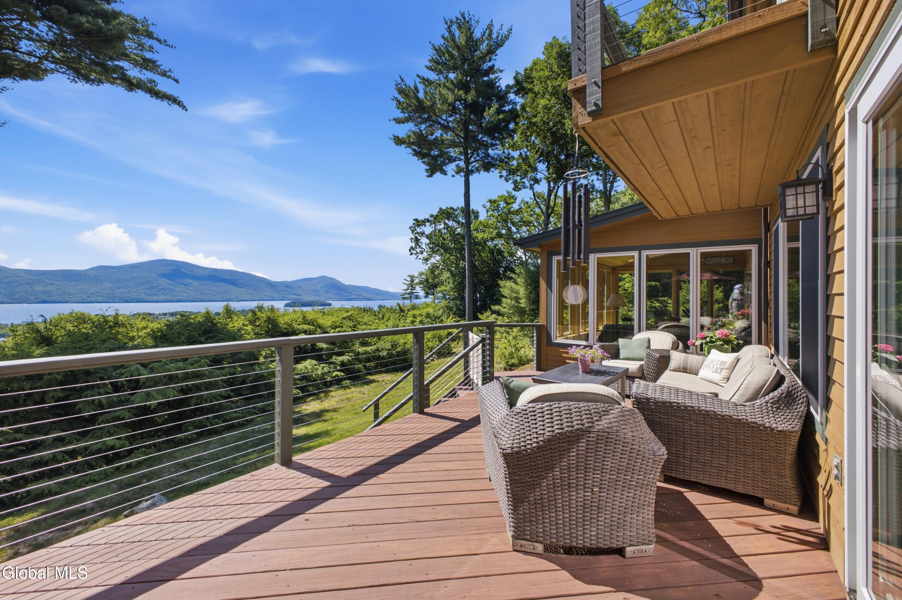 35 Woodland Ridge