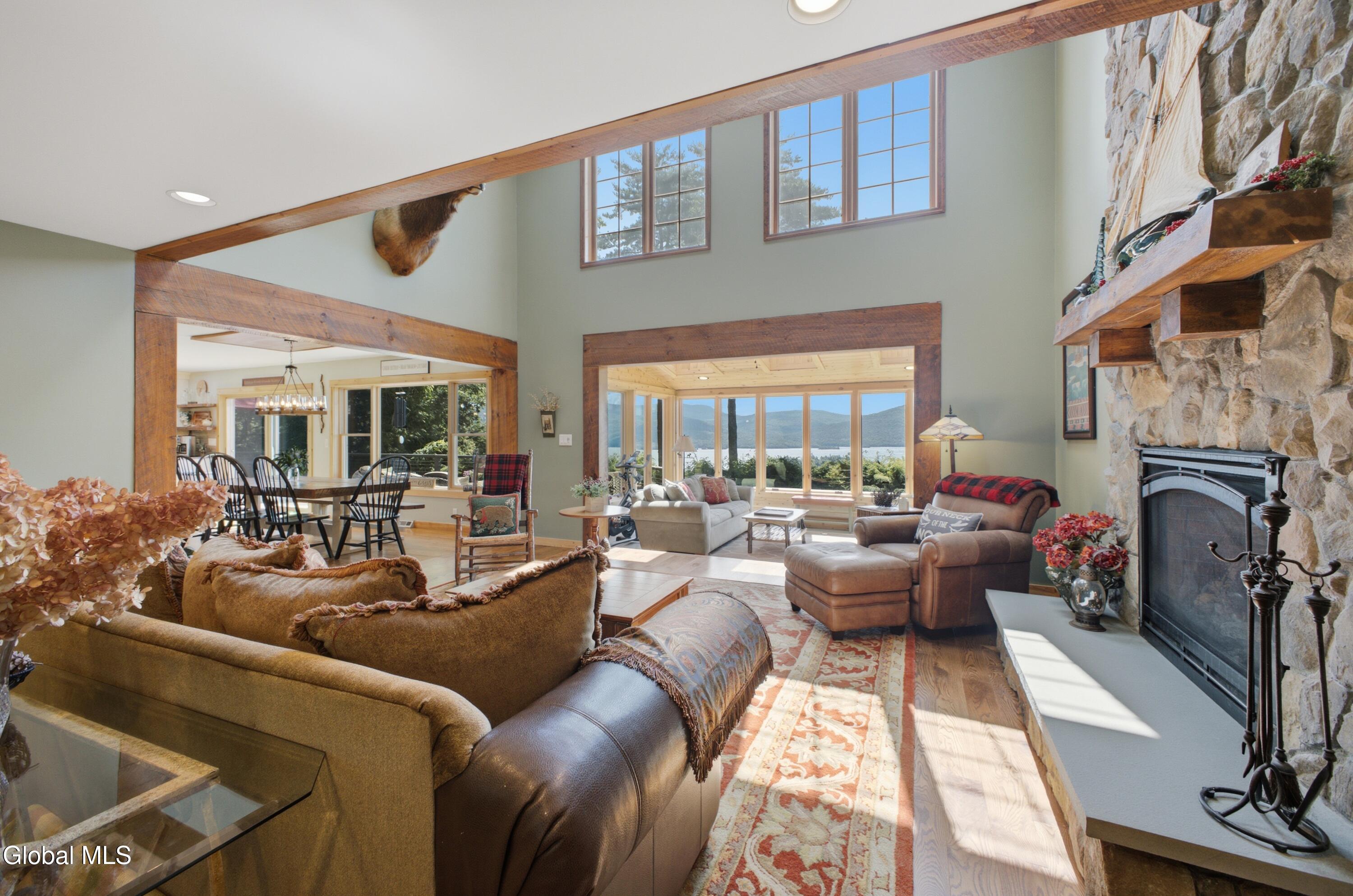 35 Woodland Ridge