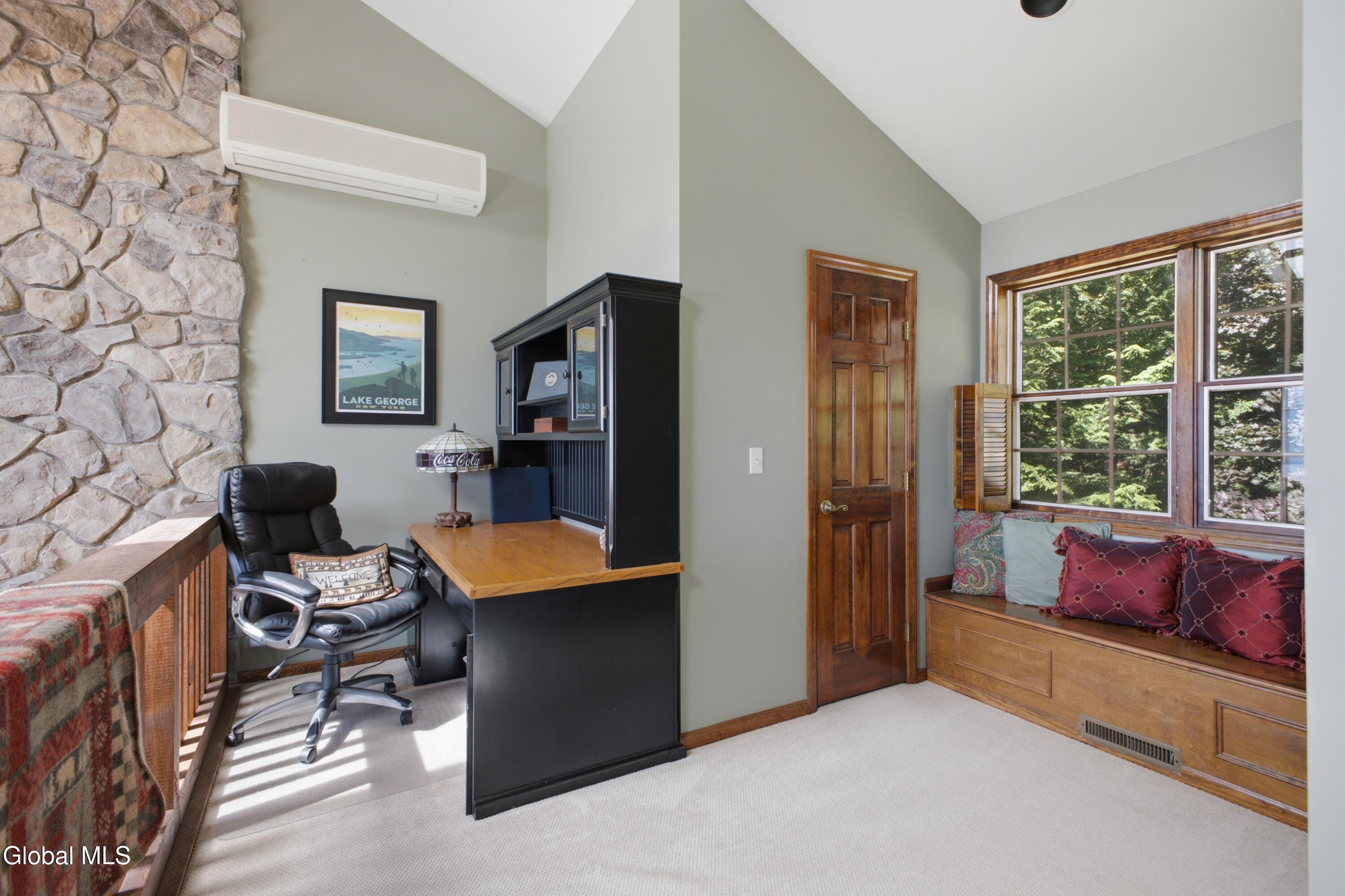 35 Woodland Ridge