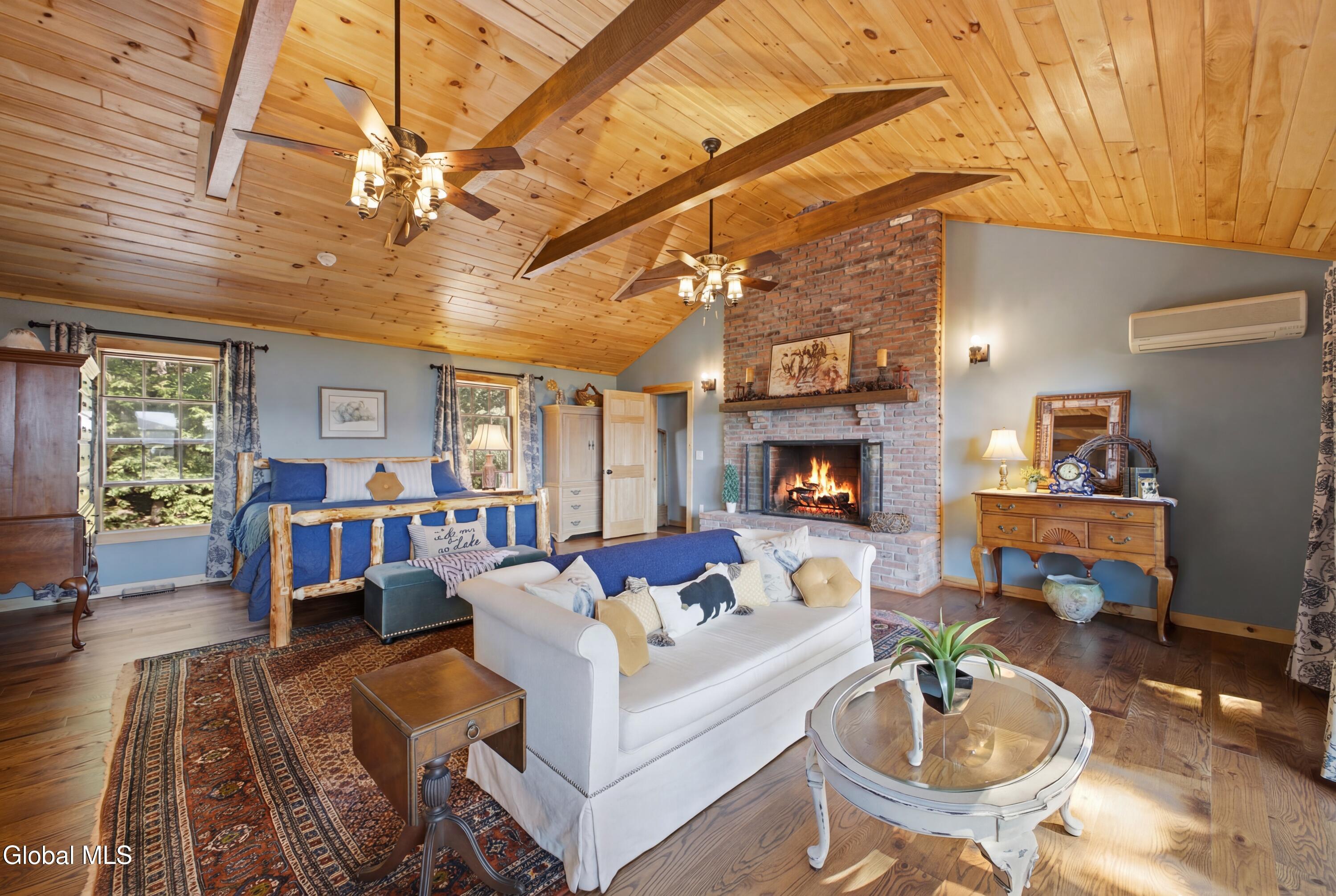 35 Woodland Ridge