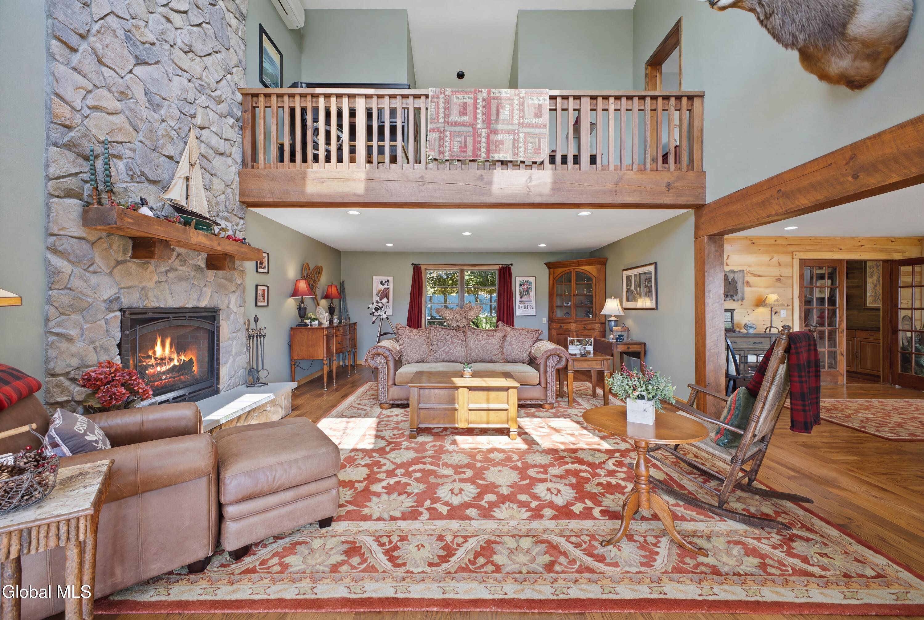35 Woodland Ridge