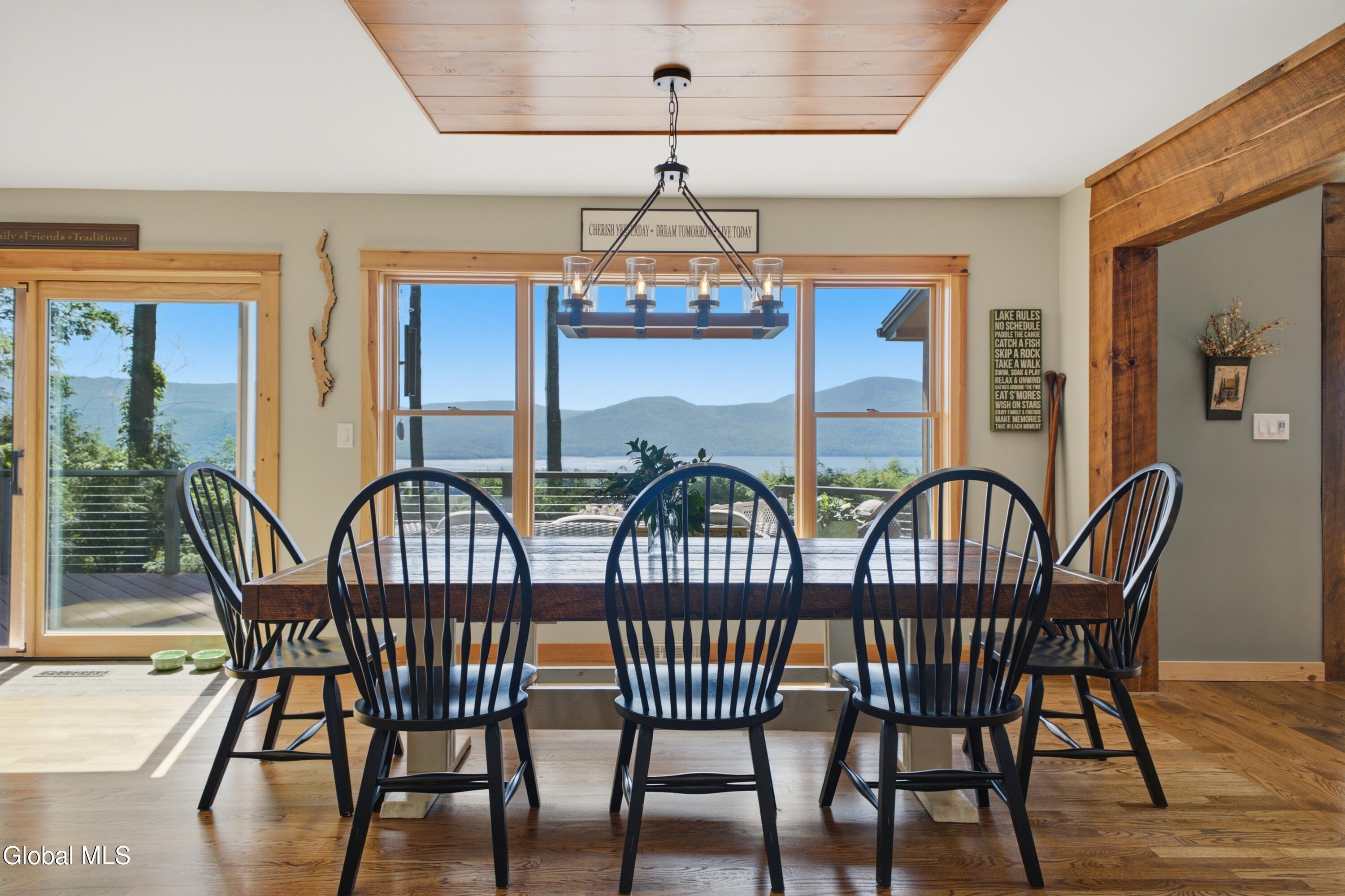 35 Woodland Ridge