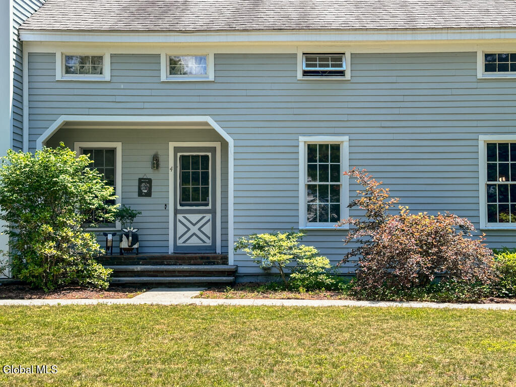 4 Lantern Hill Road