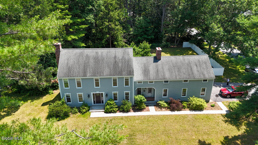 4 Lantern Hill Road