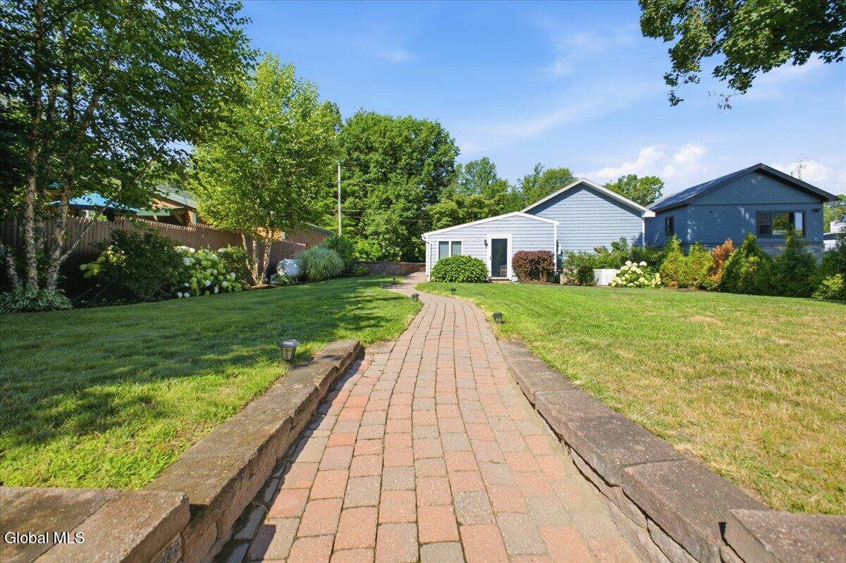 280 Cleverdale Road