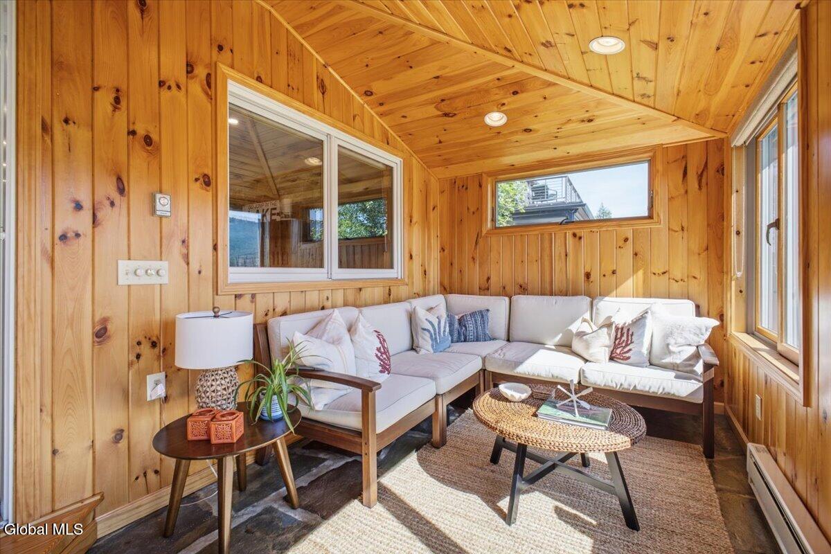 280 Cleverdale Road