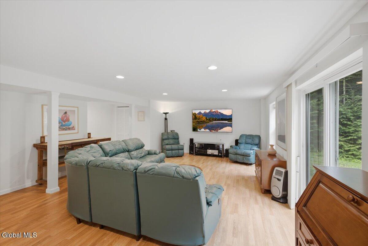 58 Sunny West Lane