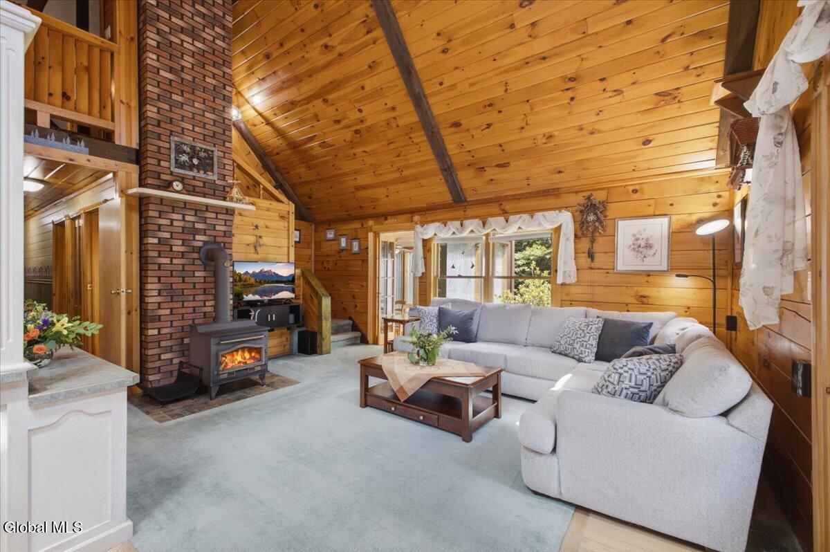 4 Treehouse Lane
