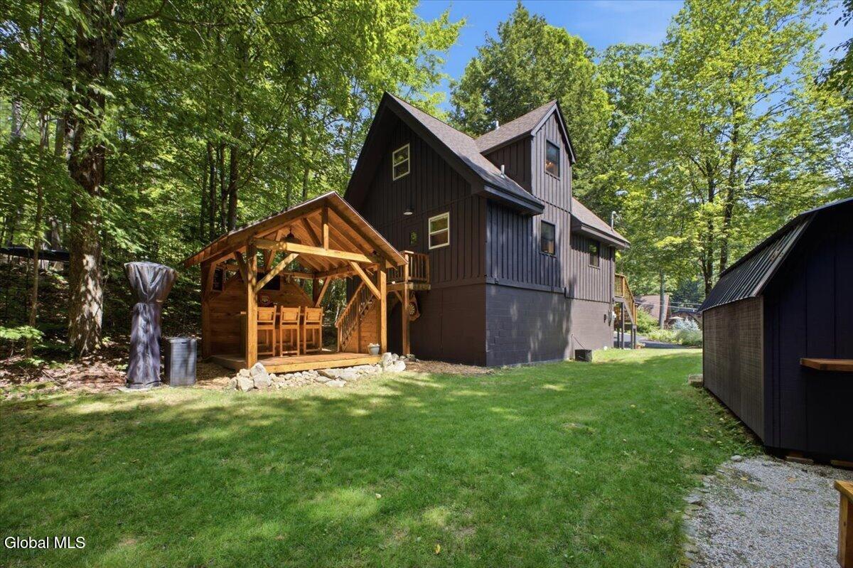 6 Ridgewood Court