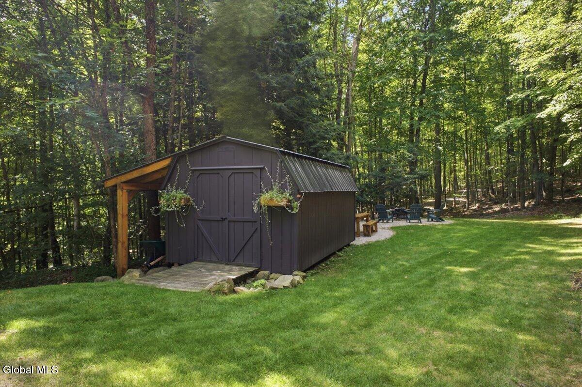6 Ridgewood Court