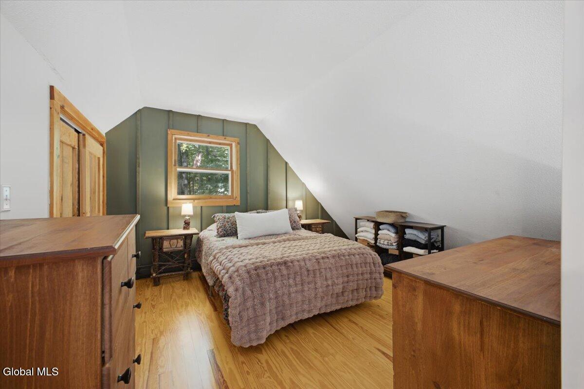 6 Ridgewood Court