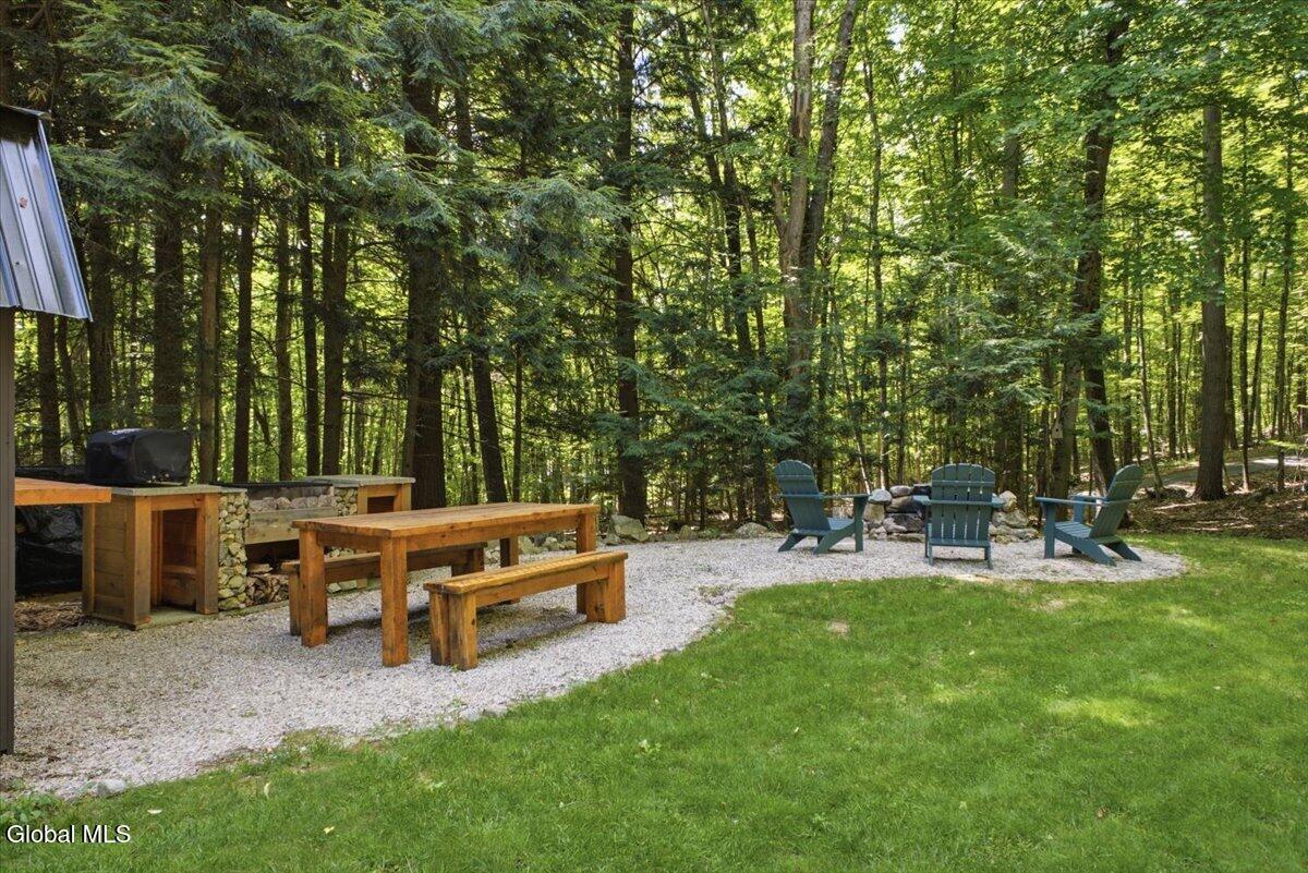 6 Ridgewood Court