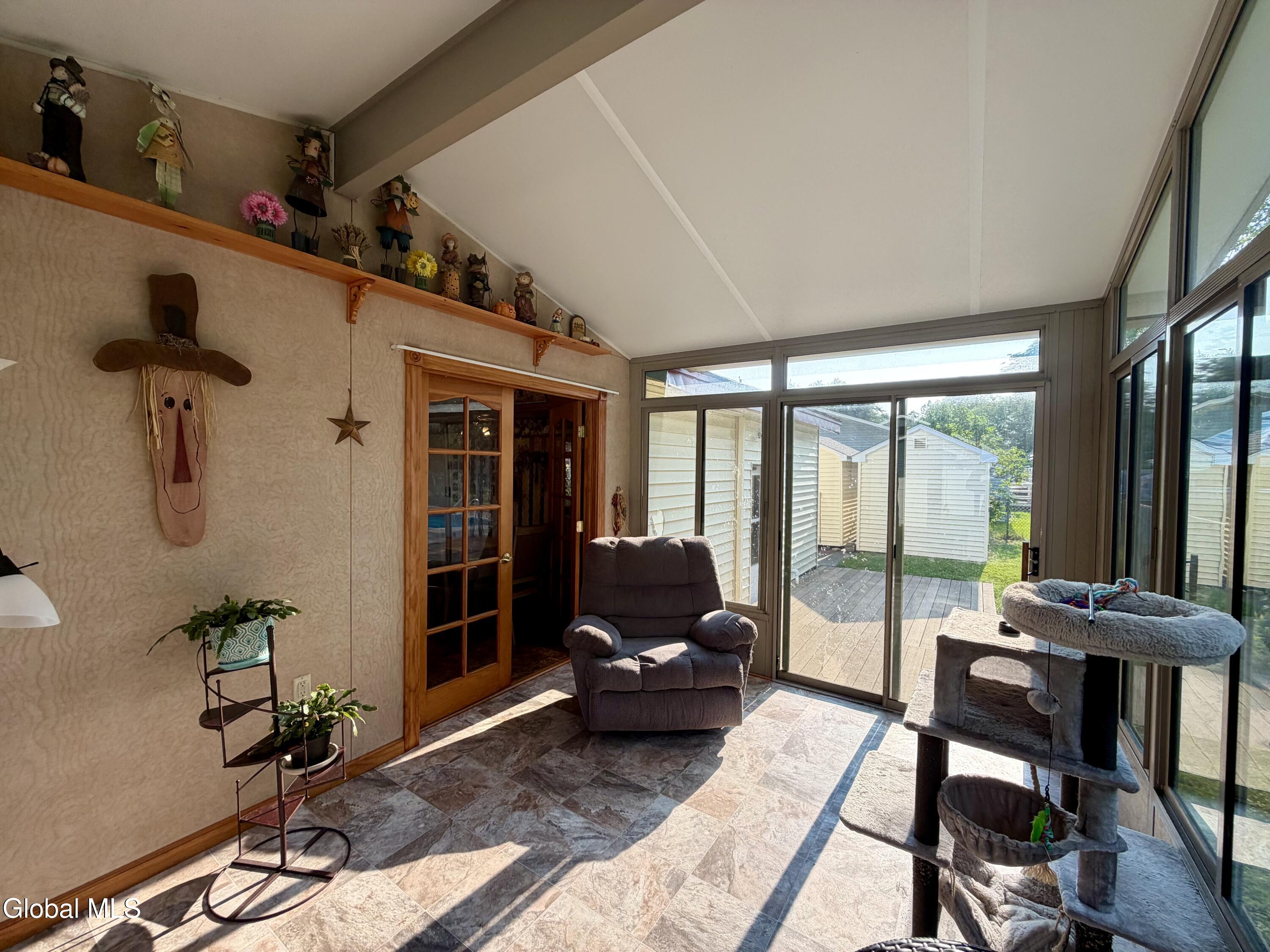 15 Kvale Lane