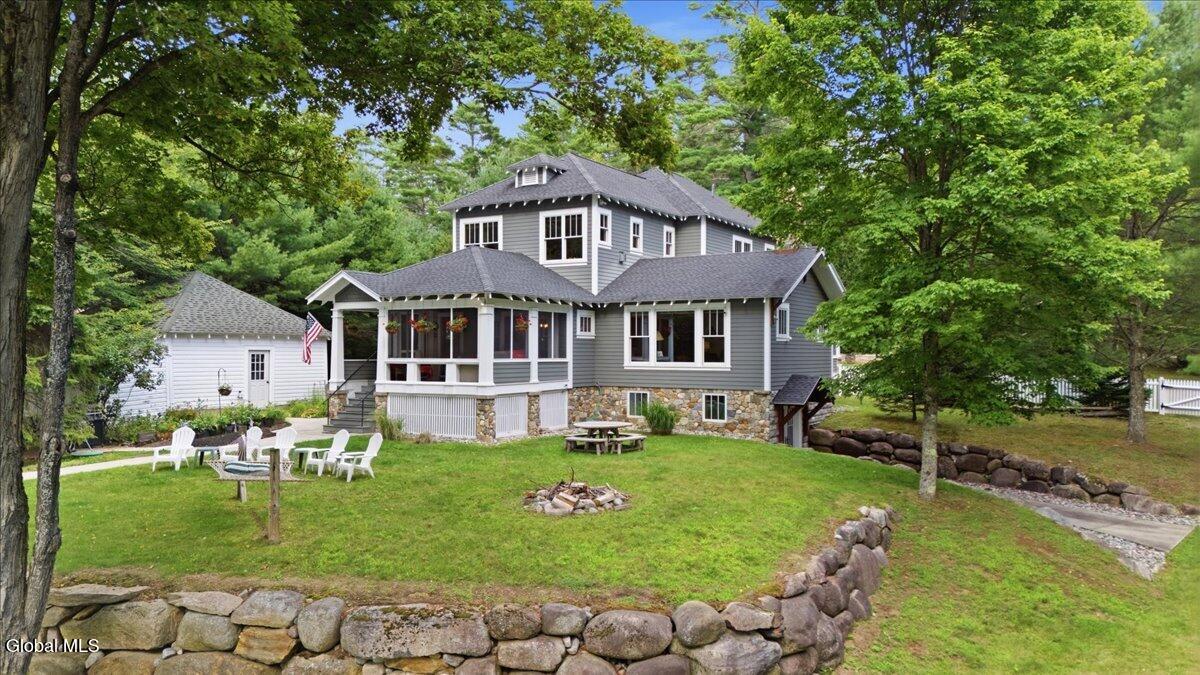 837 Atateka Drive