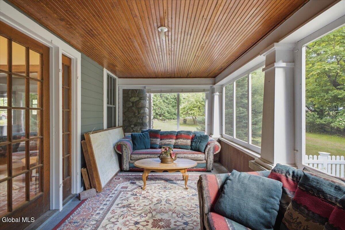 837 Atateka Drive