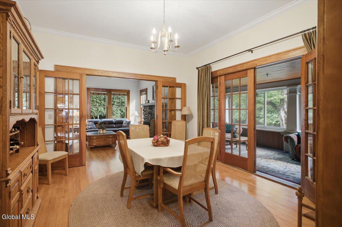837 Atateka Drive