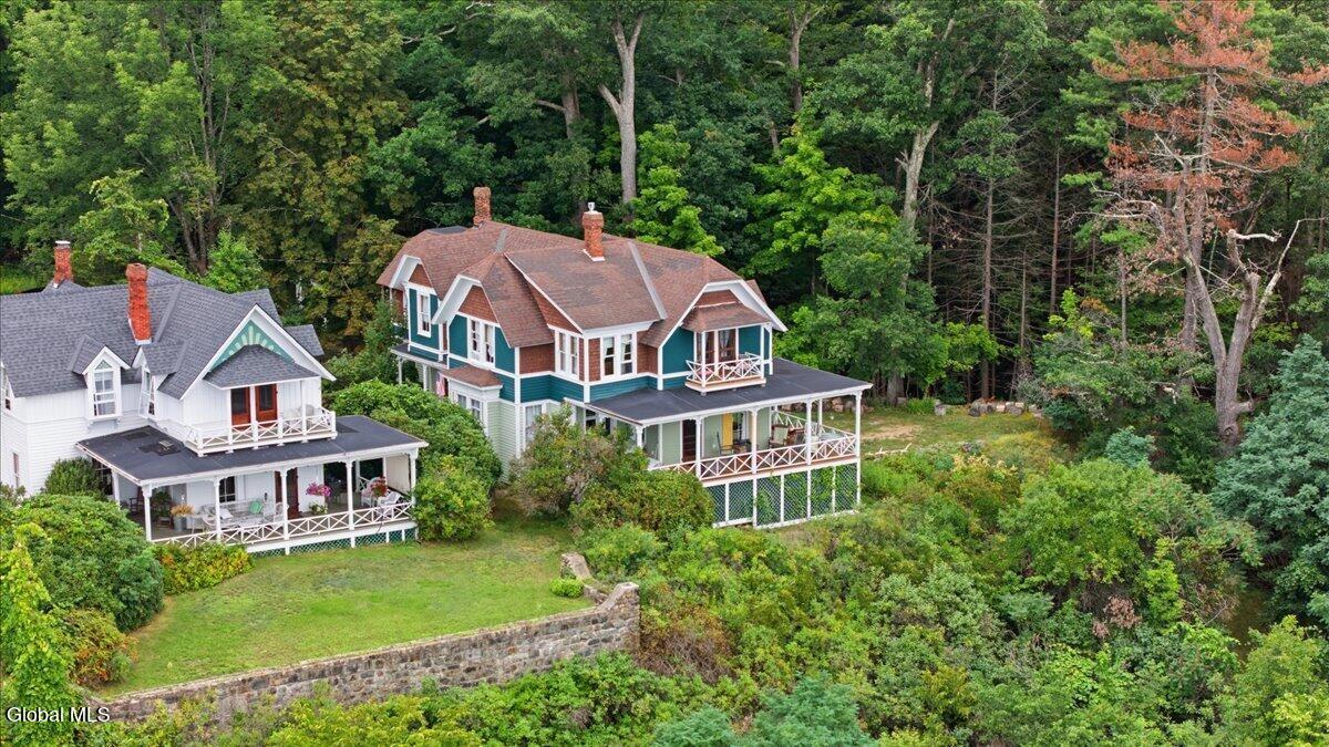 24 Holman Hill Road