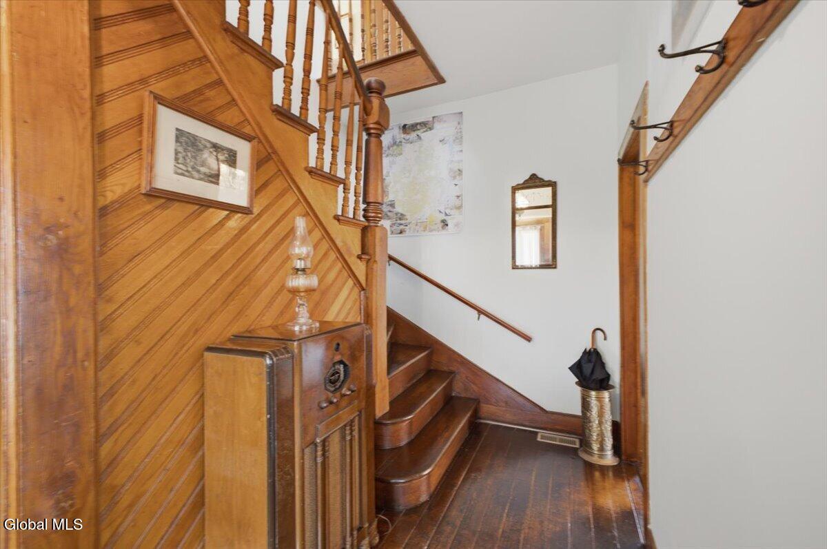 24 Holman Hill Road
