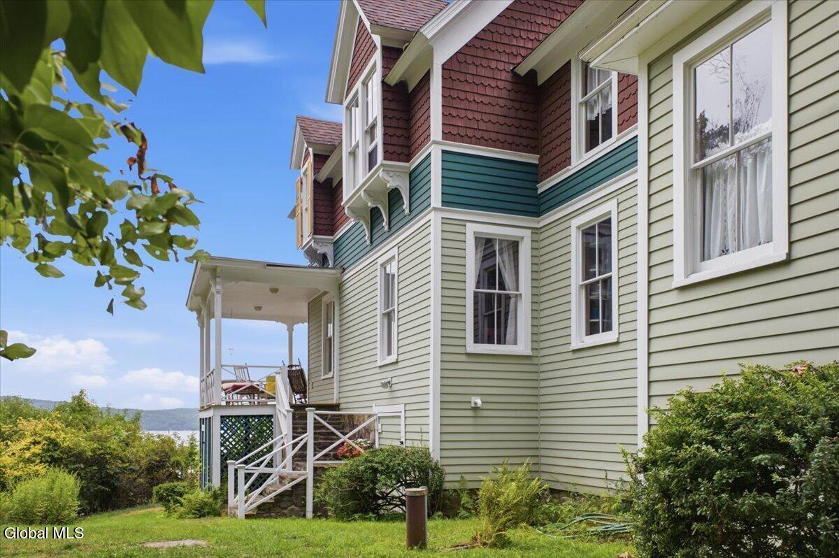 24 Holman Hill Road