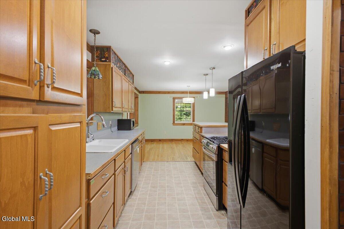 390 Eddy Road