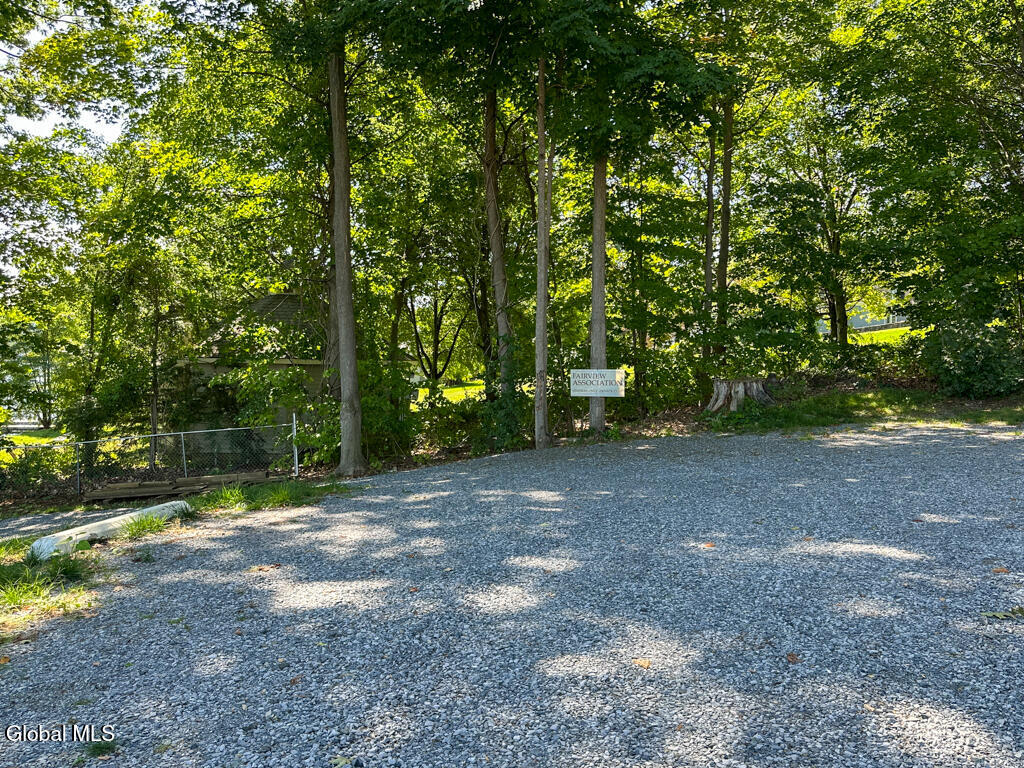 16 Summit Drive