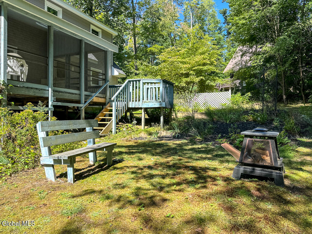 16 Summit Drive
