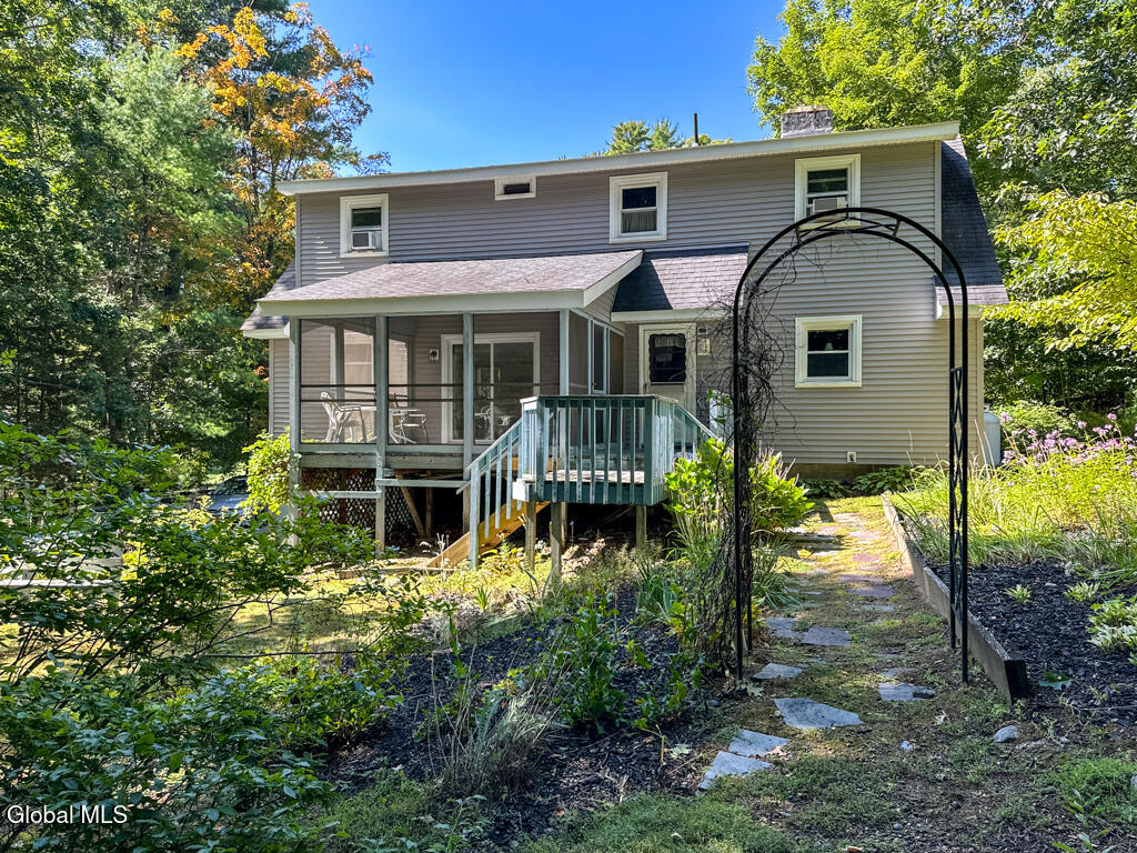 16 Summit Drive