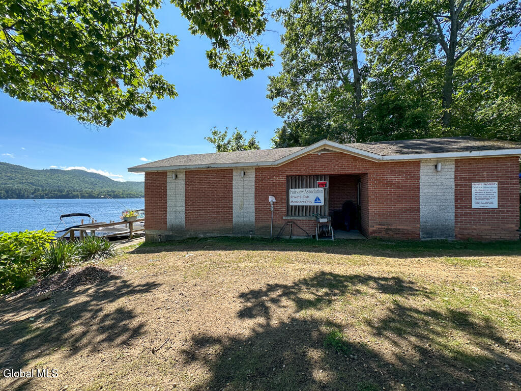 16 Summit Drive