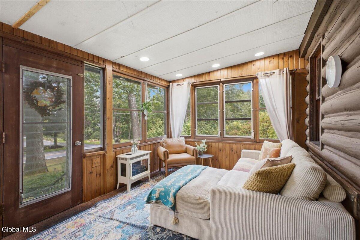 317 Glen Lake Road