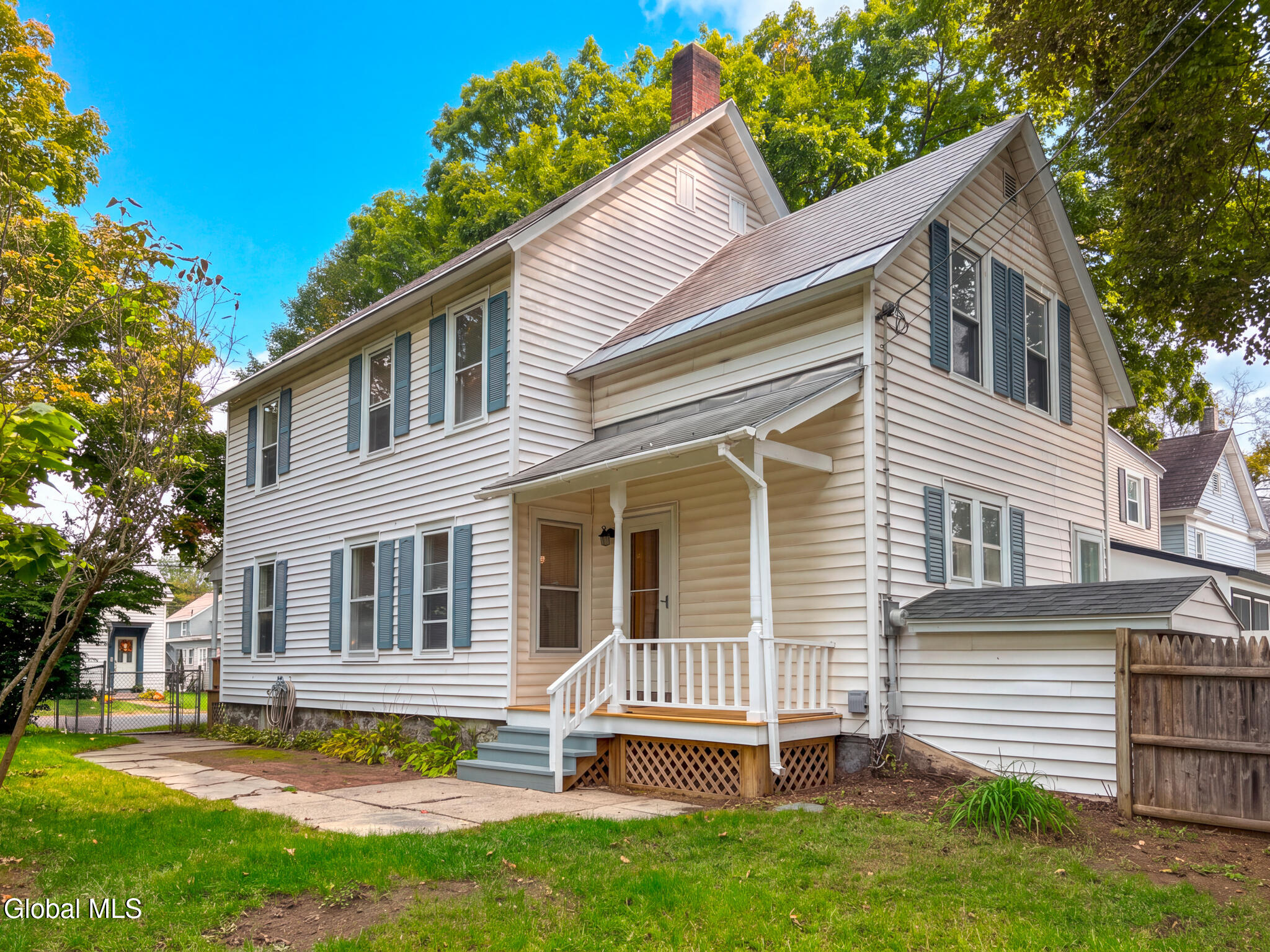 9 Flandreaux Avenue