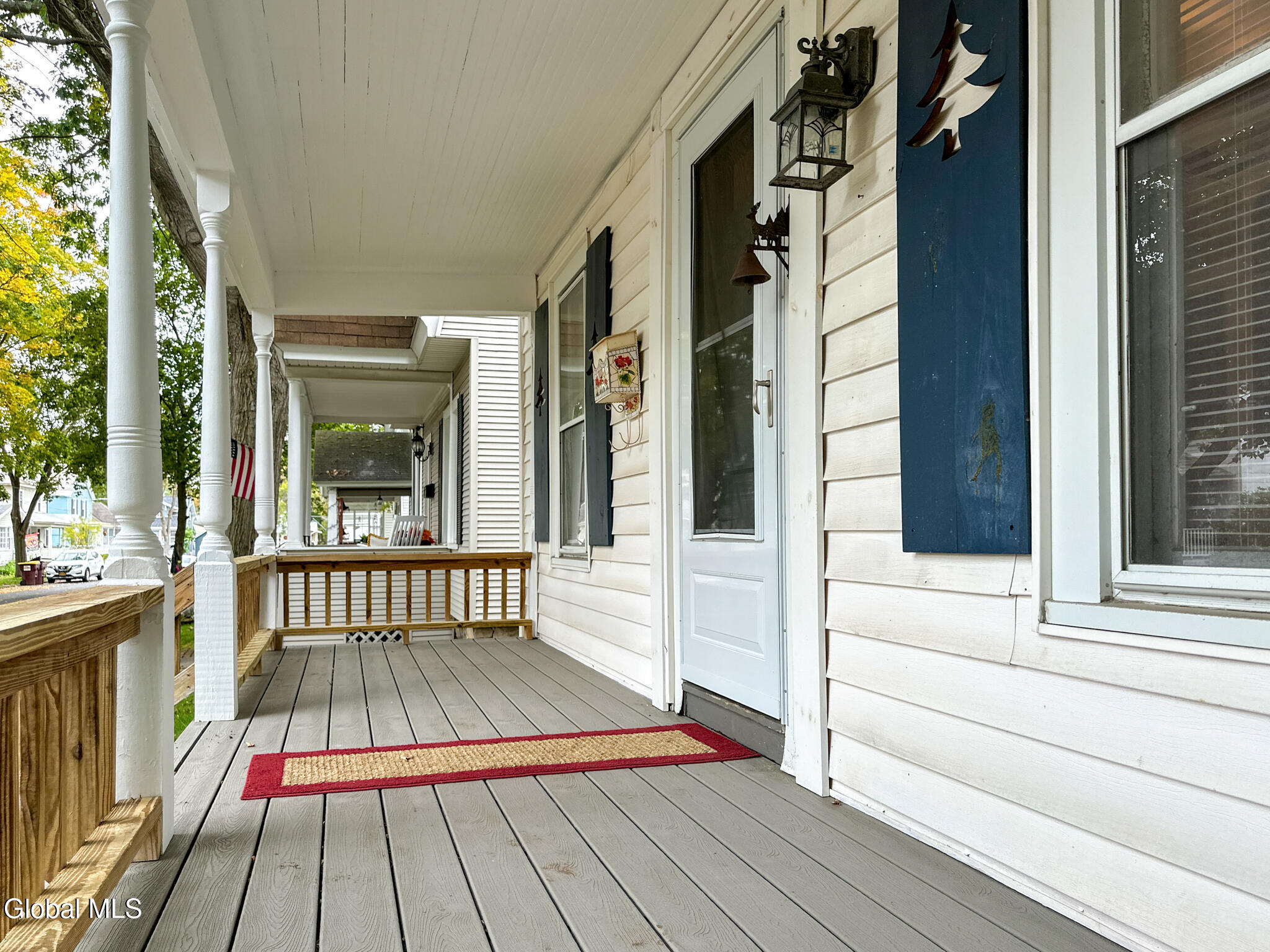 9 Flandreaux Avenue