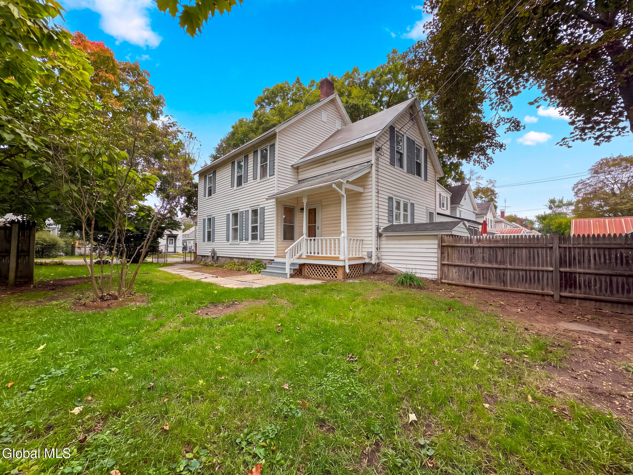 9 Flandreaux Avenue