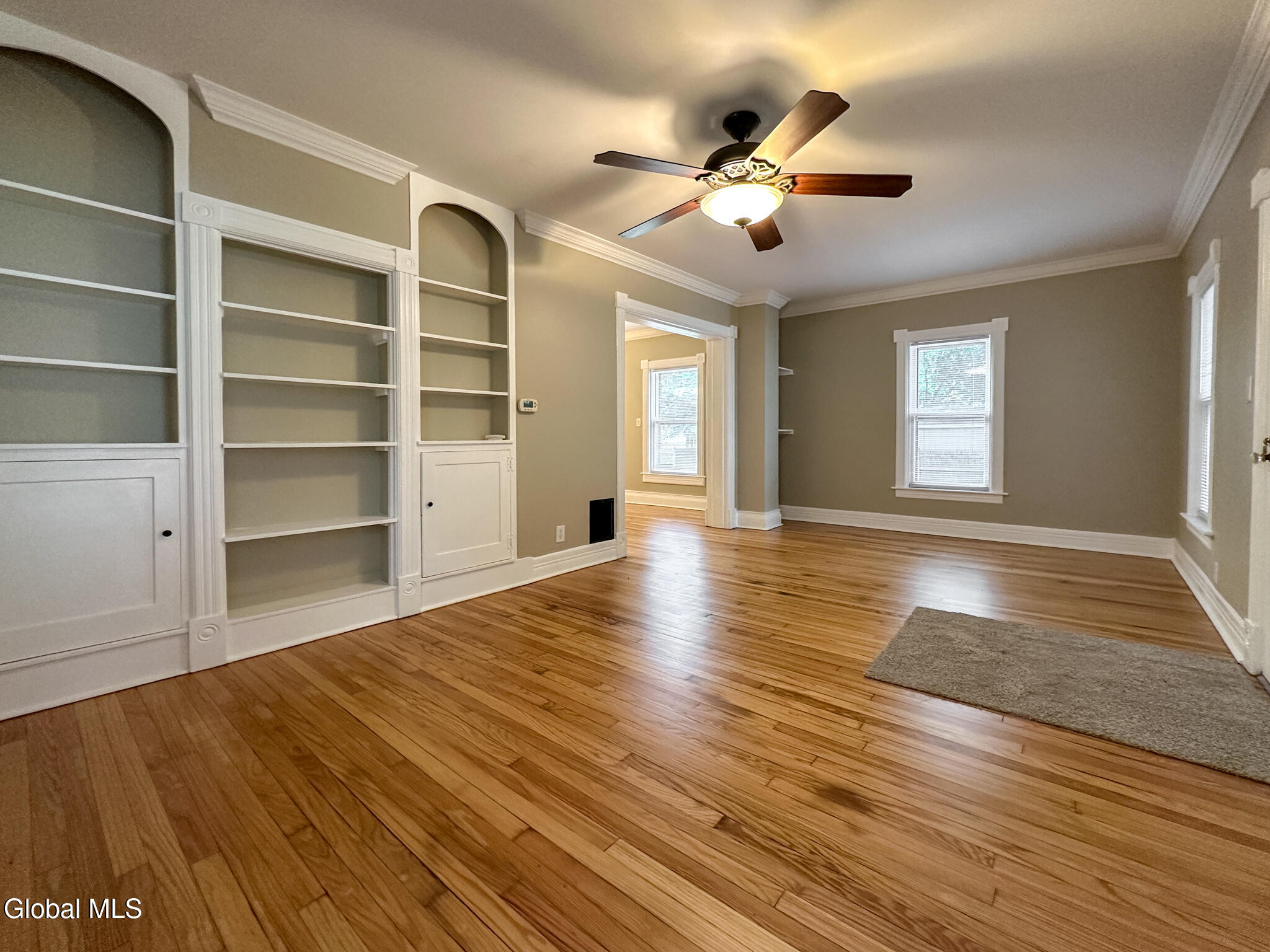 9 Flandreaux Avenue