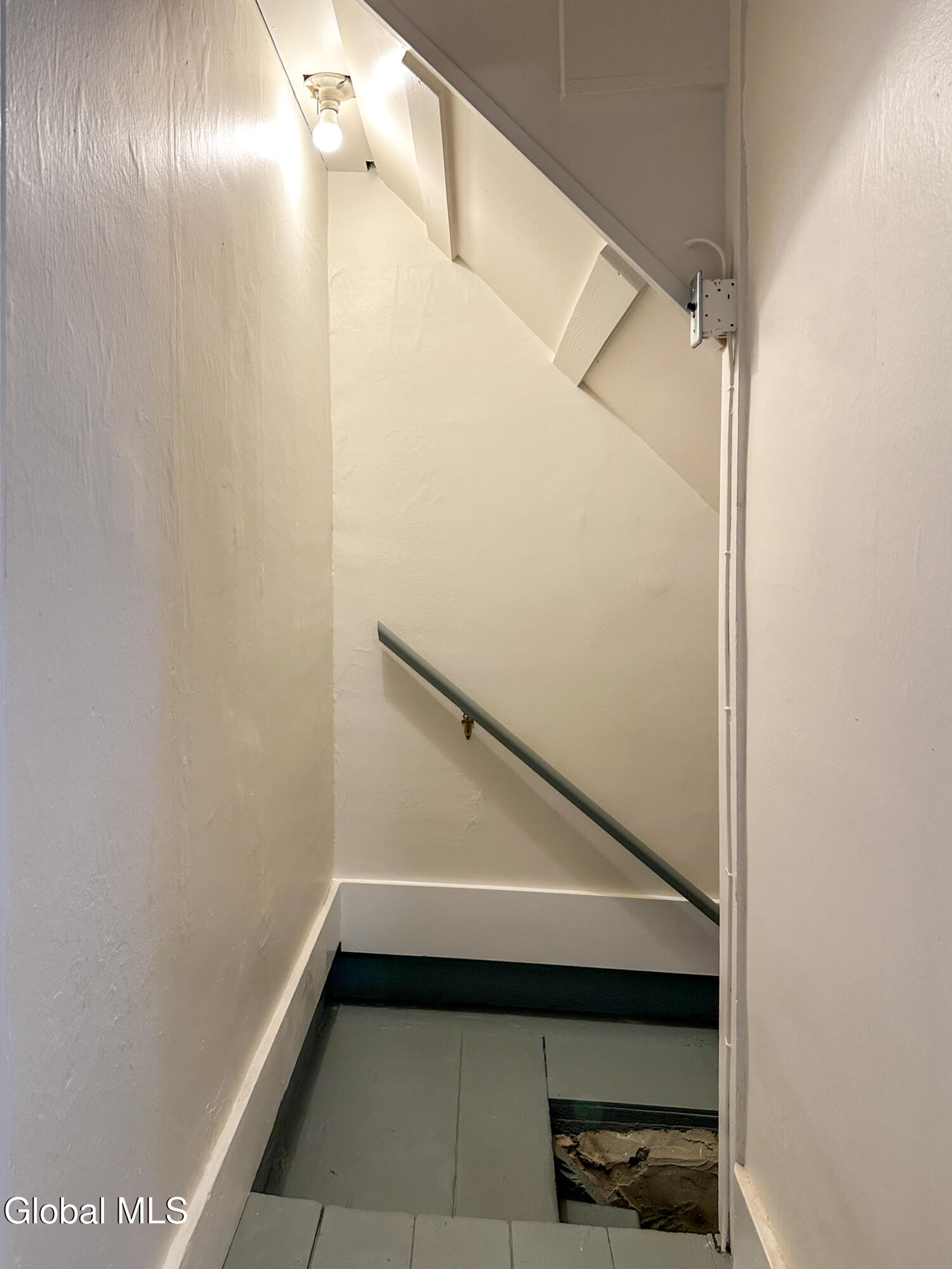 9 Flandreaux Avenue