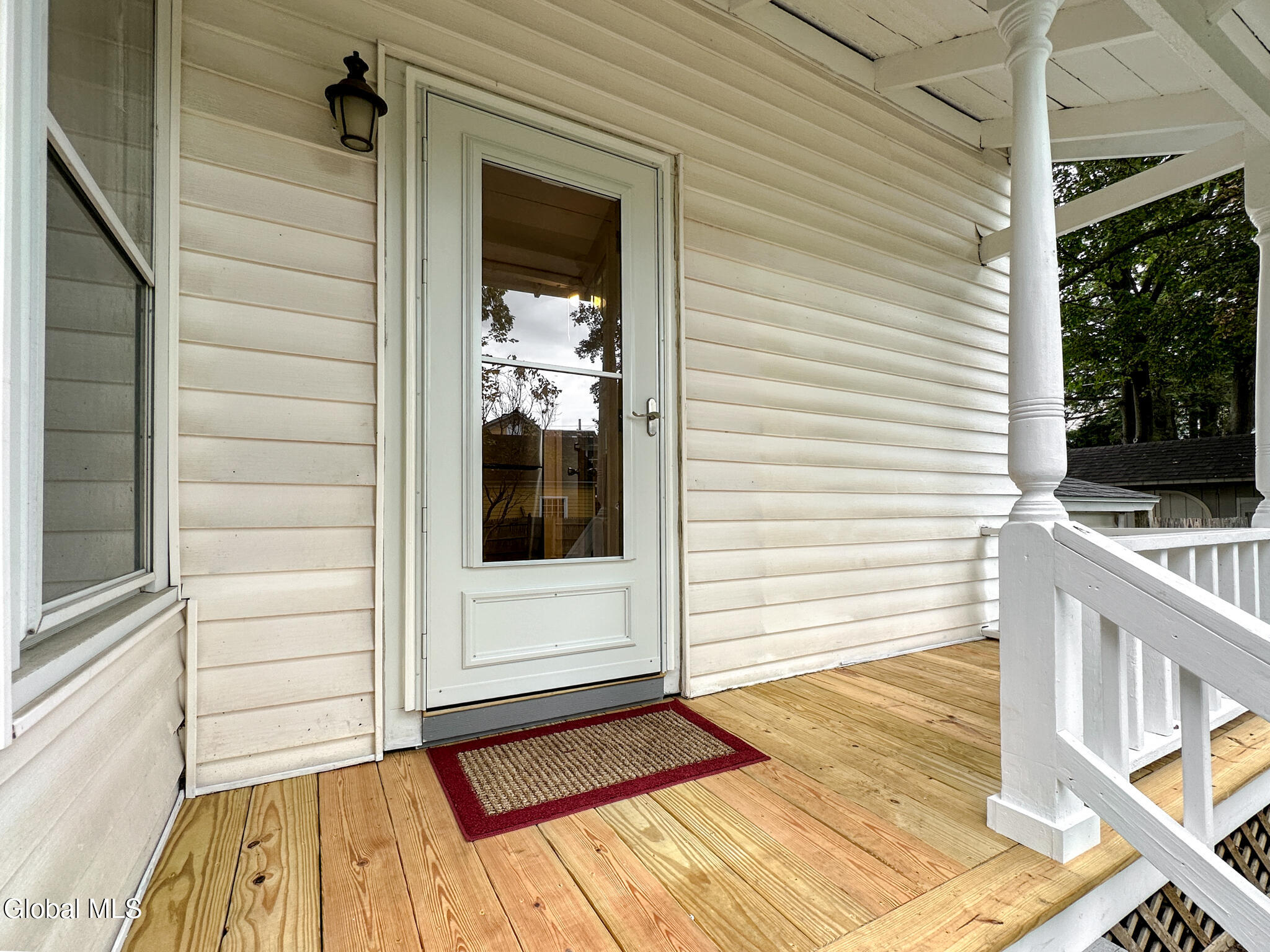 9 Flandreaux Avenue
