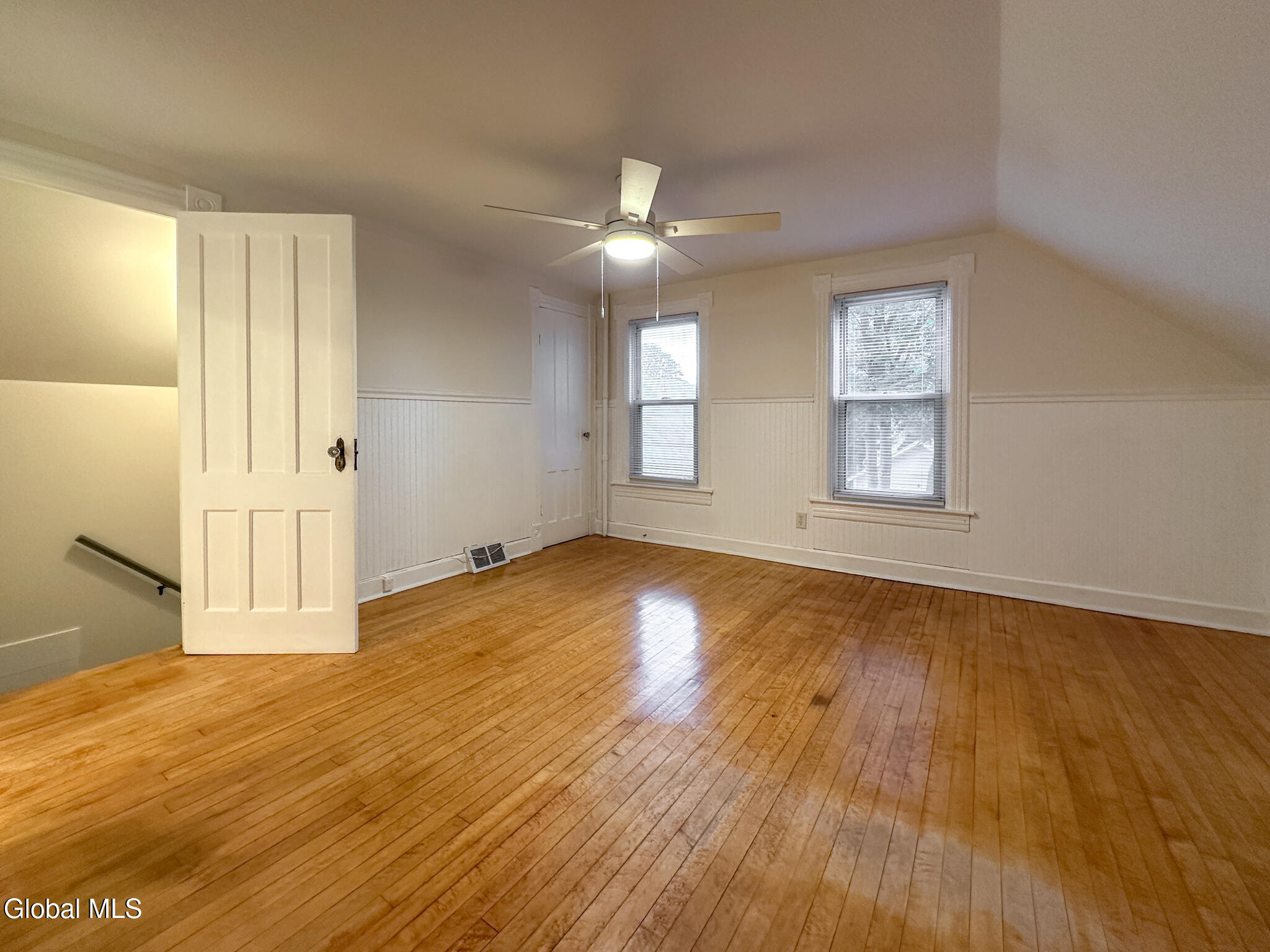 9 Flandreaux Avenue
