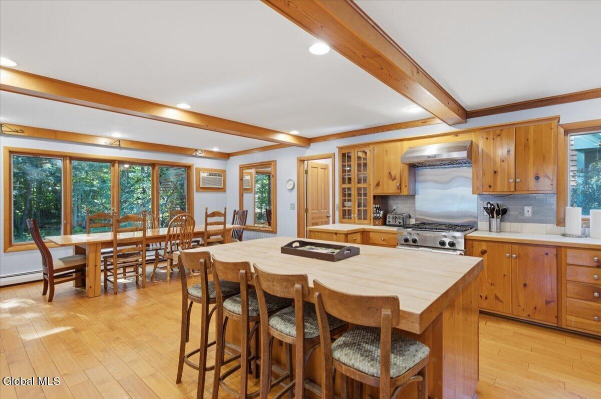 12 Lapham Road