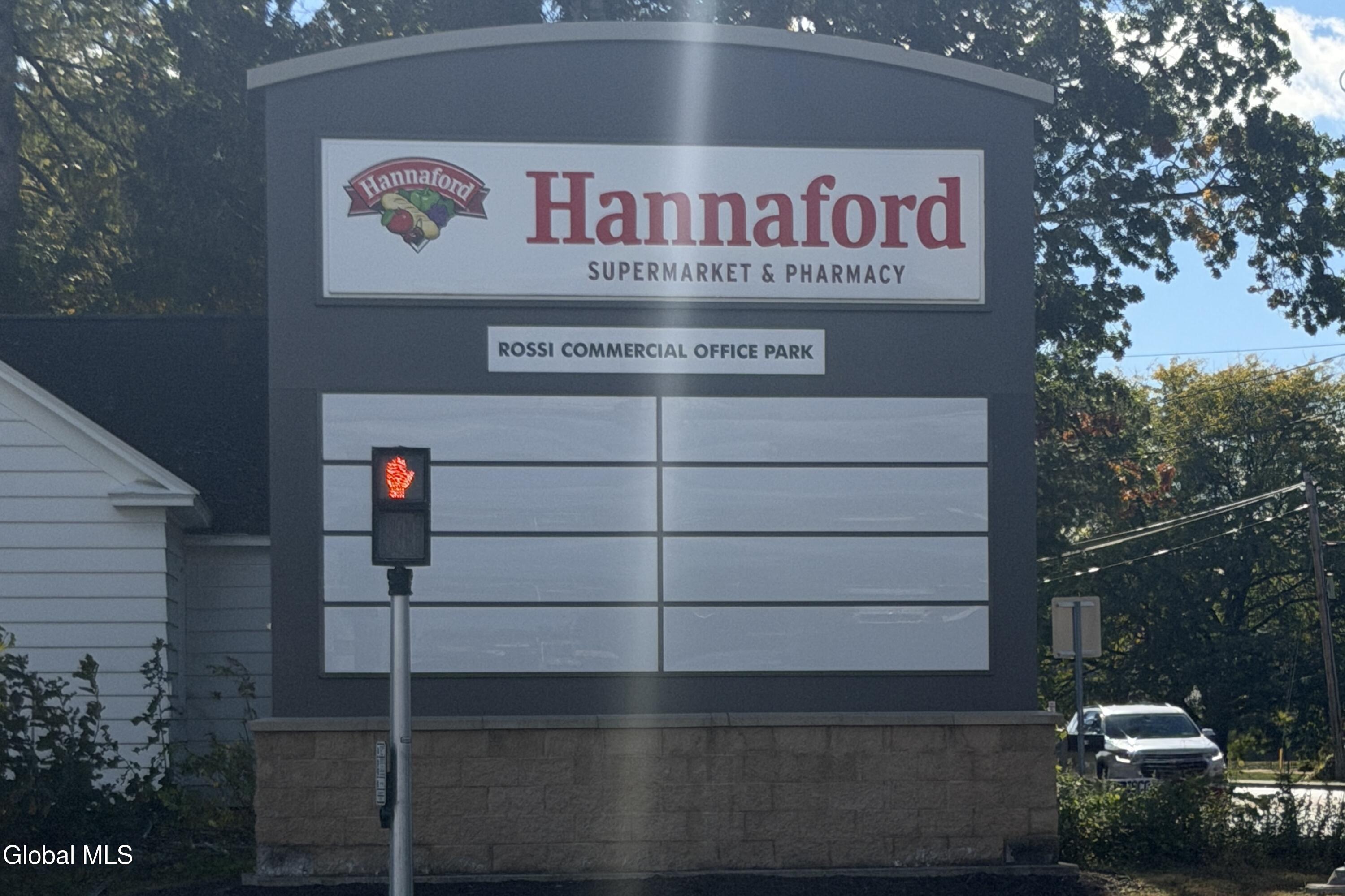 1 Via Rossi Way, 2