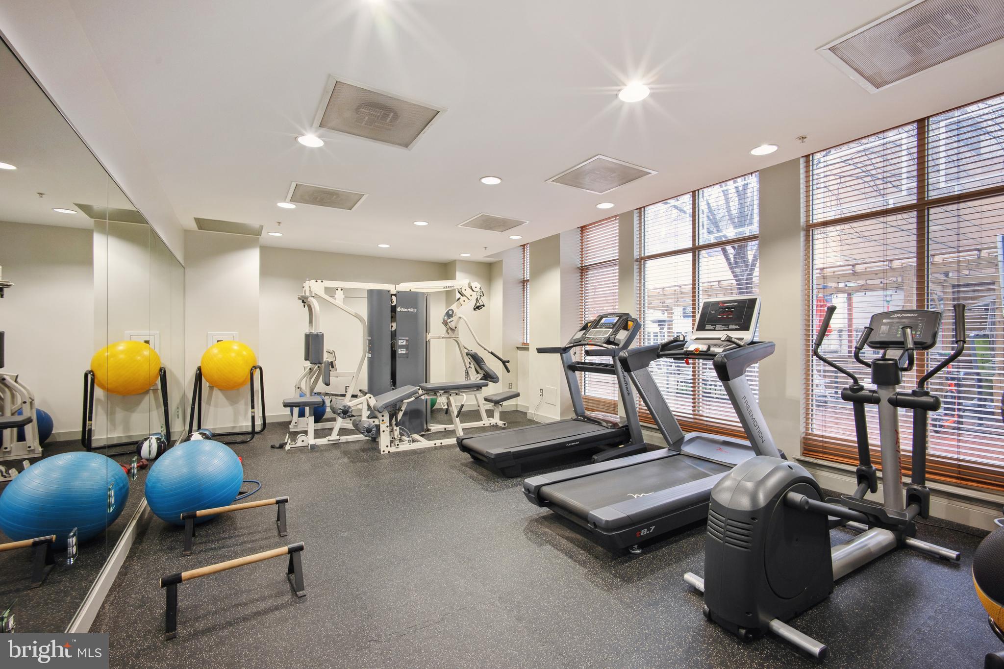 715 6TH STREET NW 305