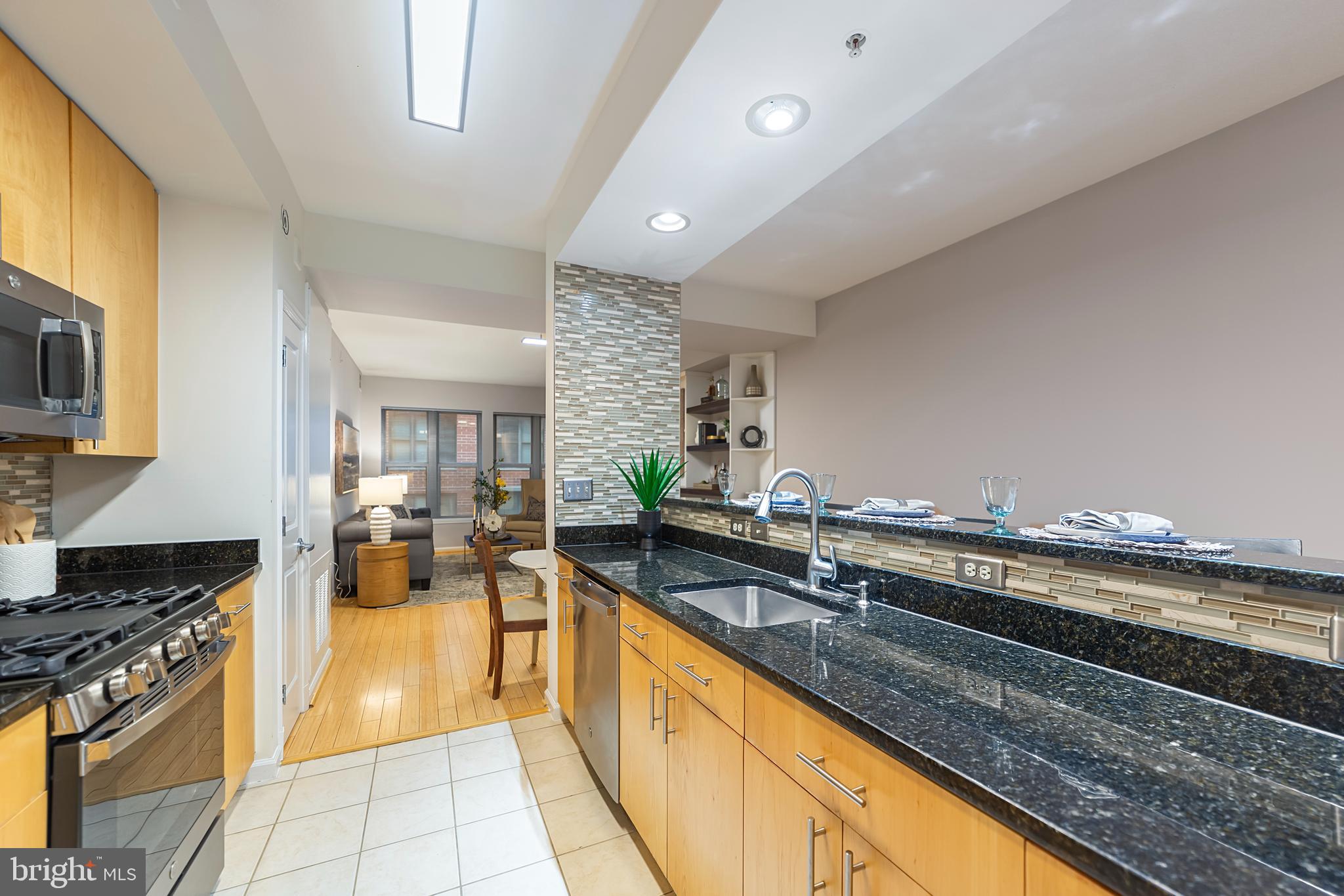 715 6TH STREET NW 305