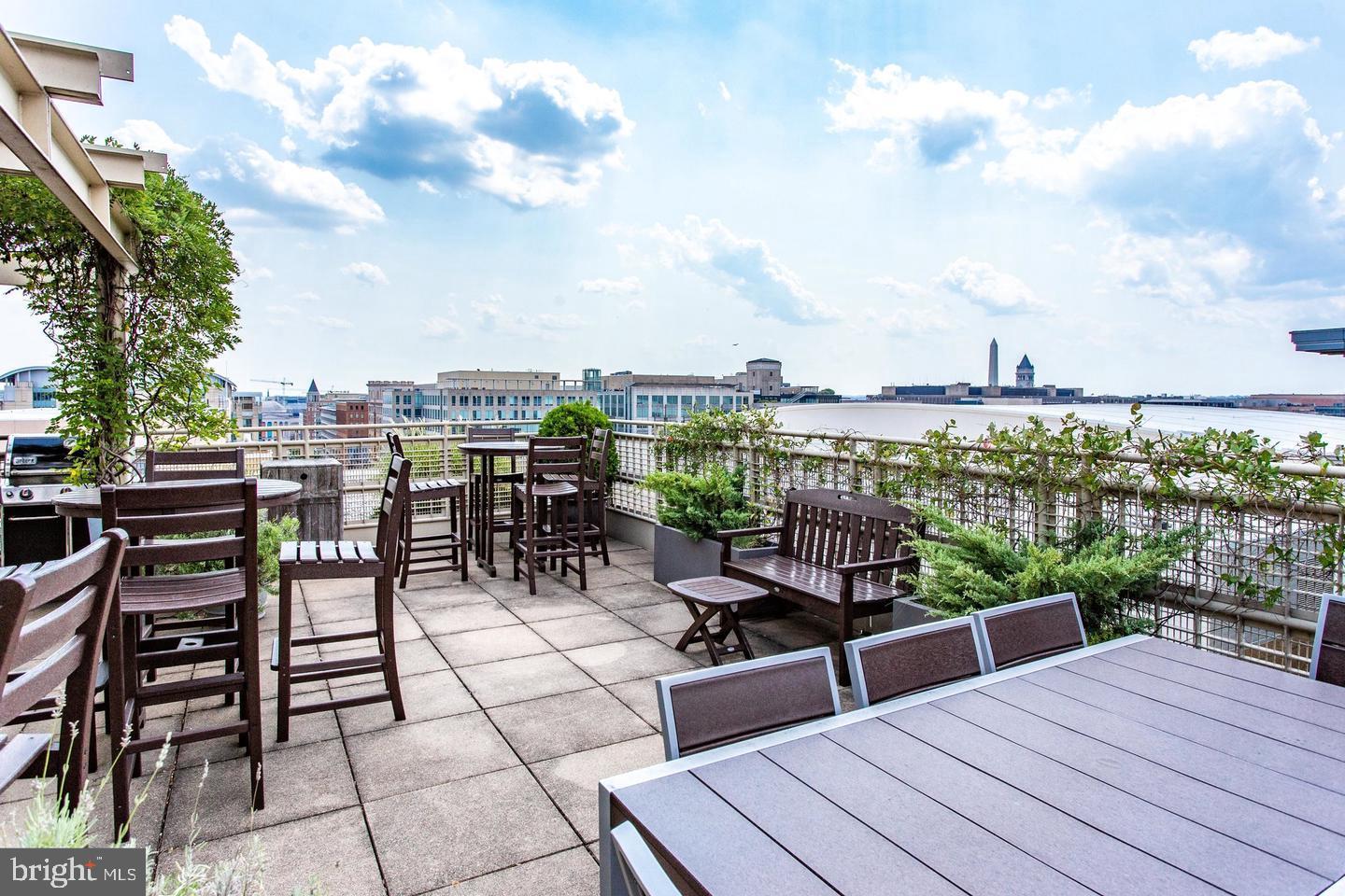 715 6TH STREET NW 305