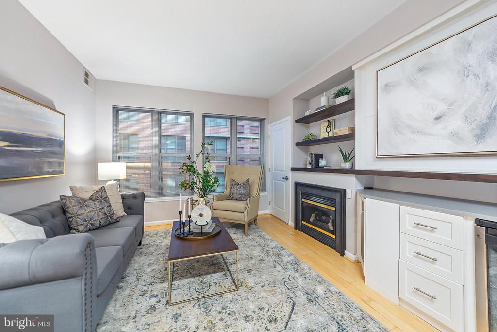 715 6TH STREET NW 305