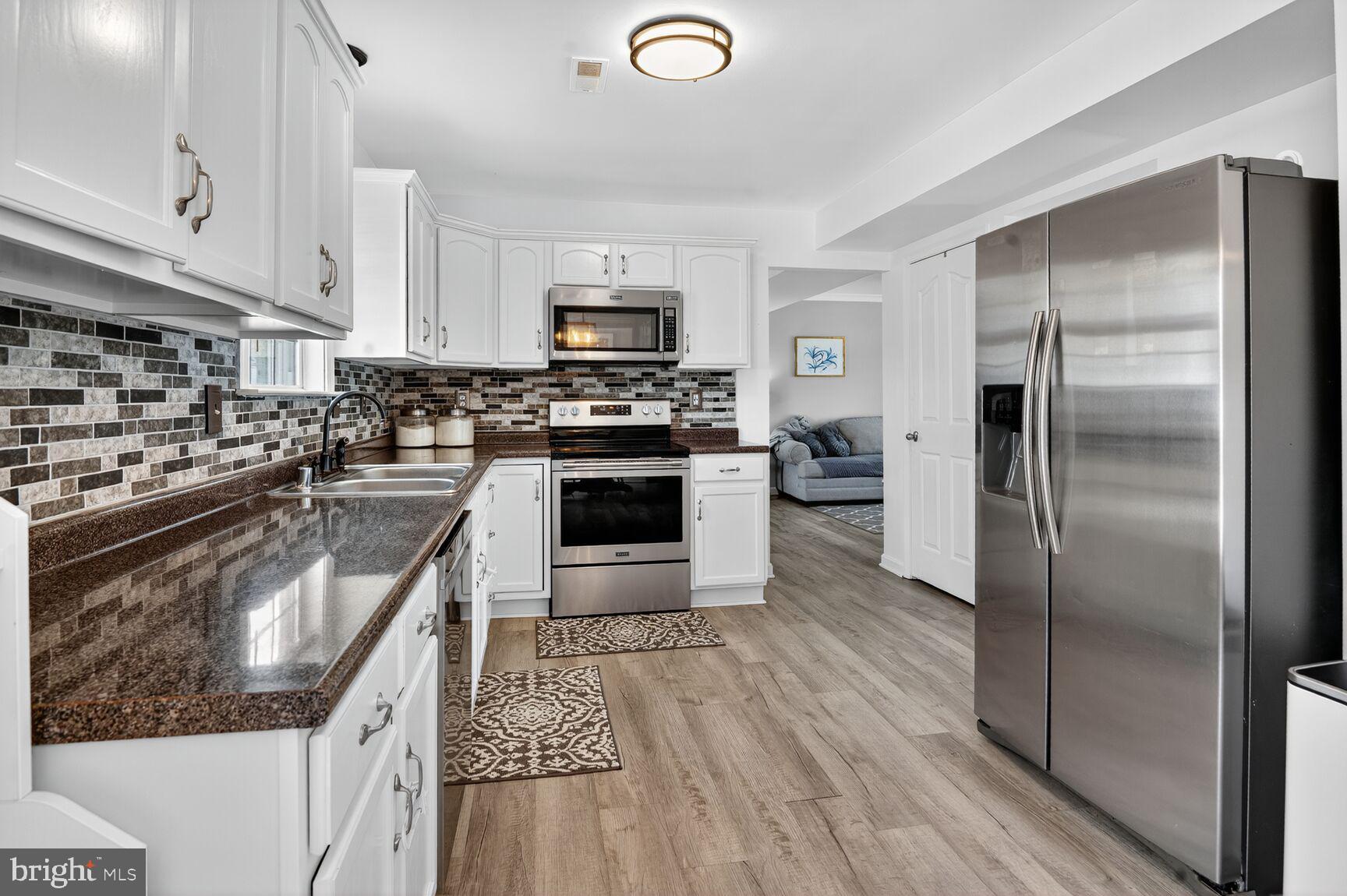 71 FAIRGROUND AVENUE