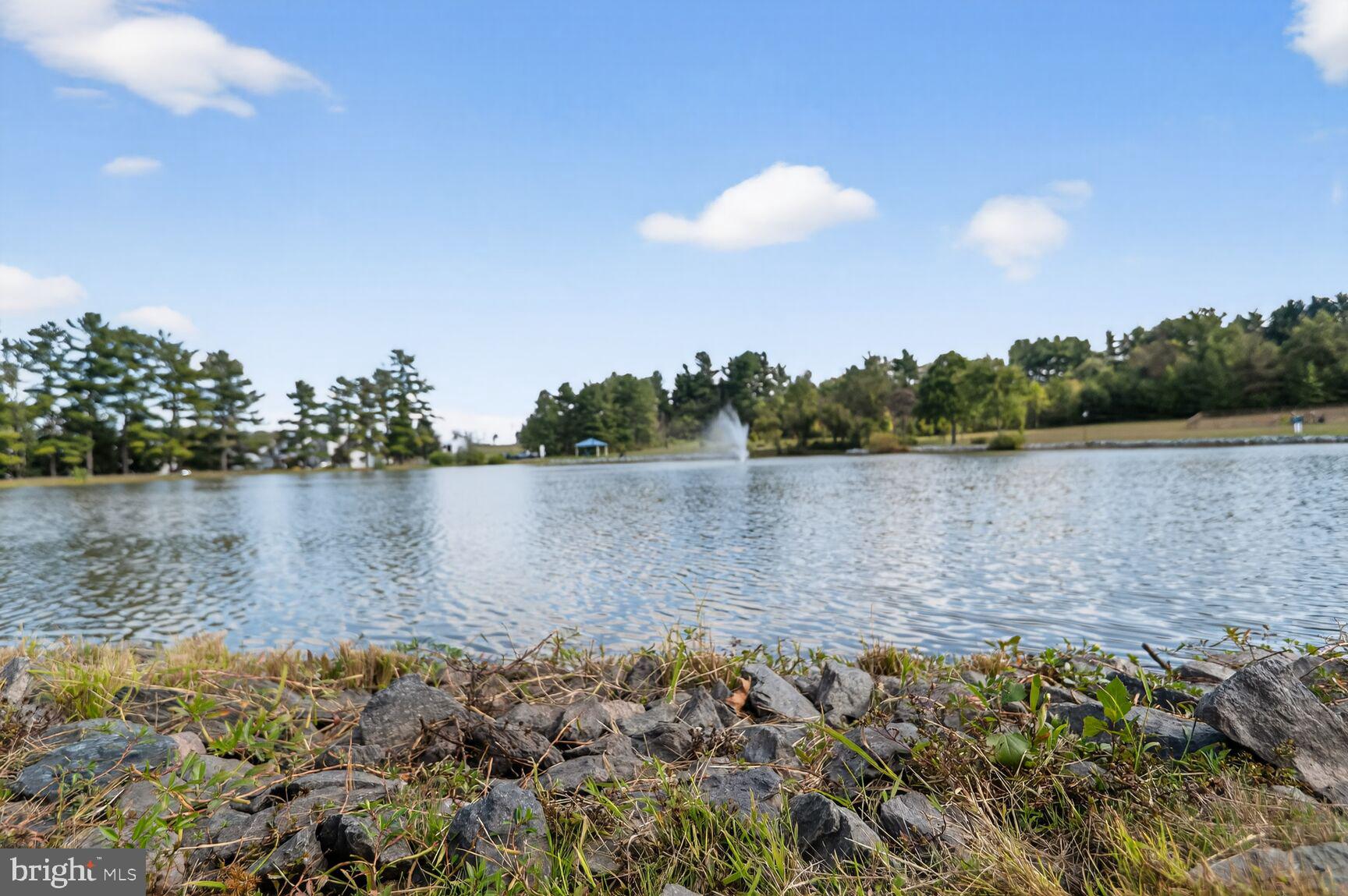 71 FAIRGROUND AVENUE