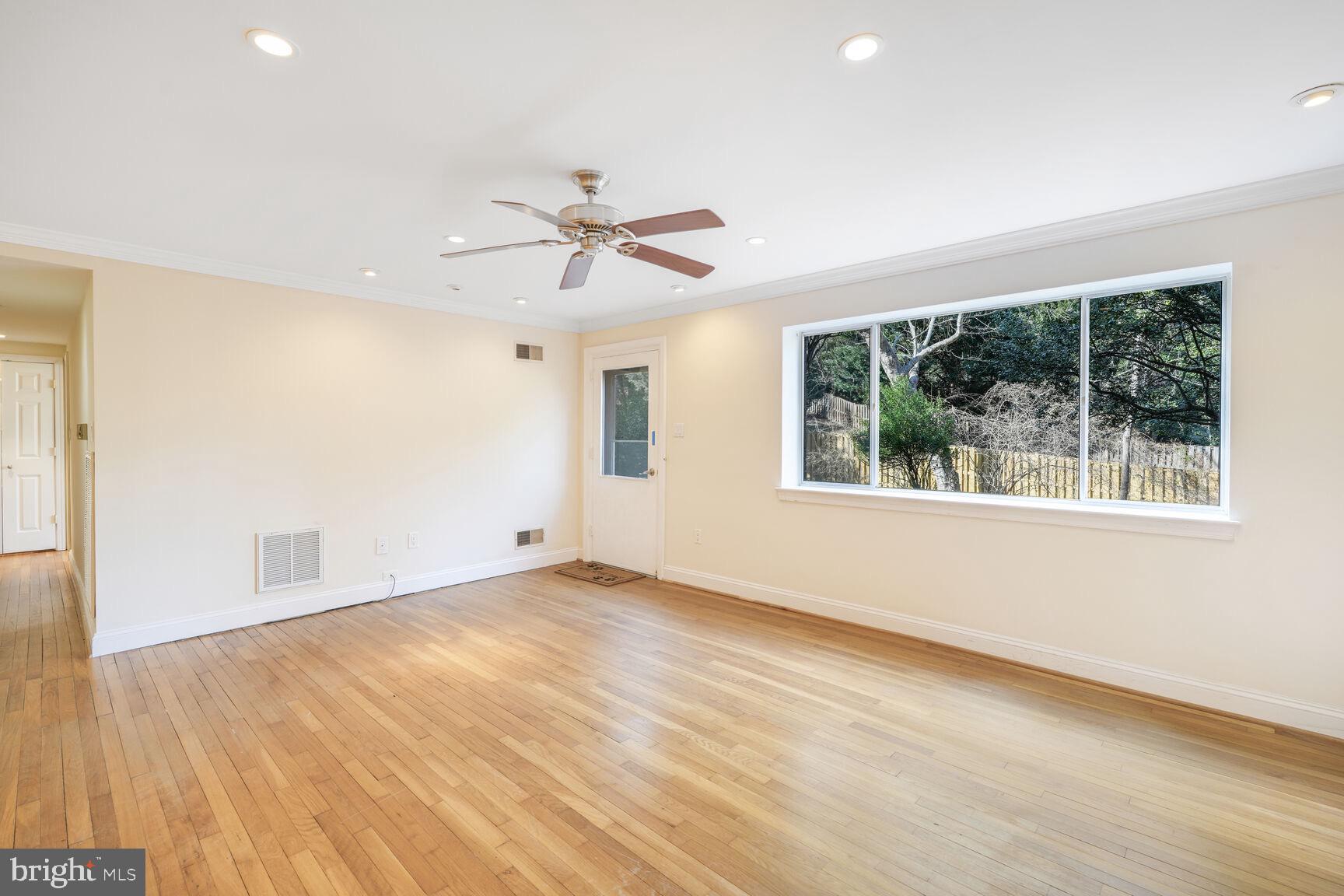 5001 SENTINEL DRIVE 11