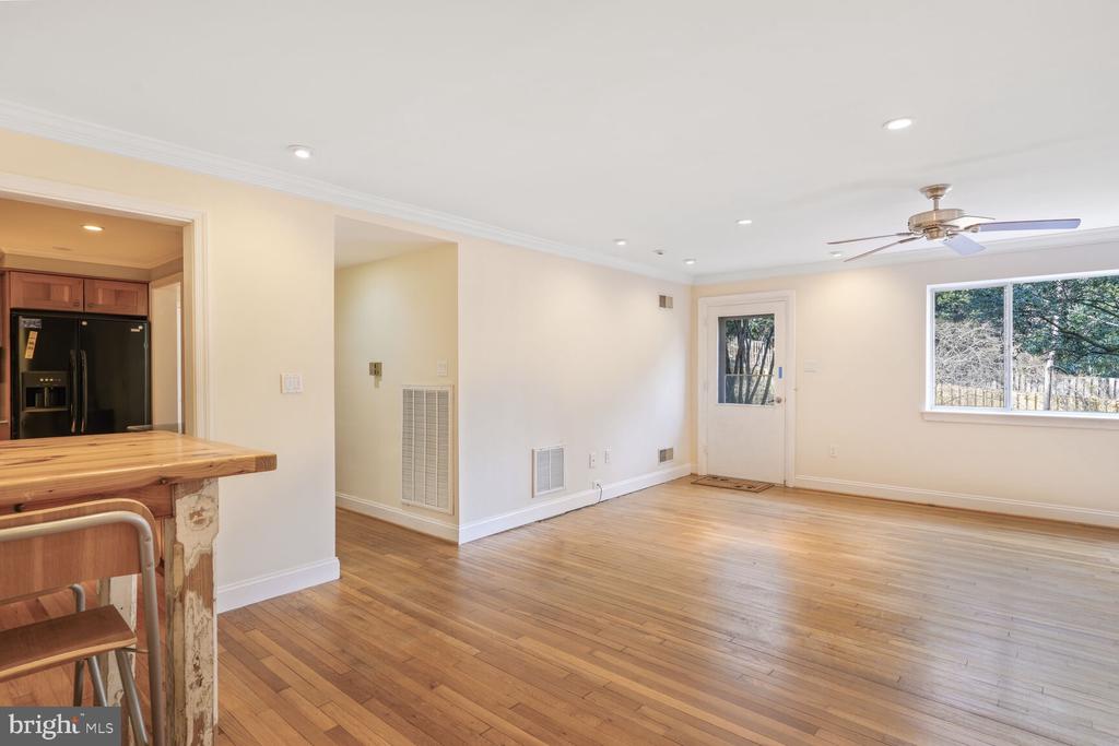 5001 SENTINEL DRIVE 11