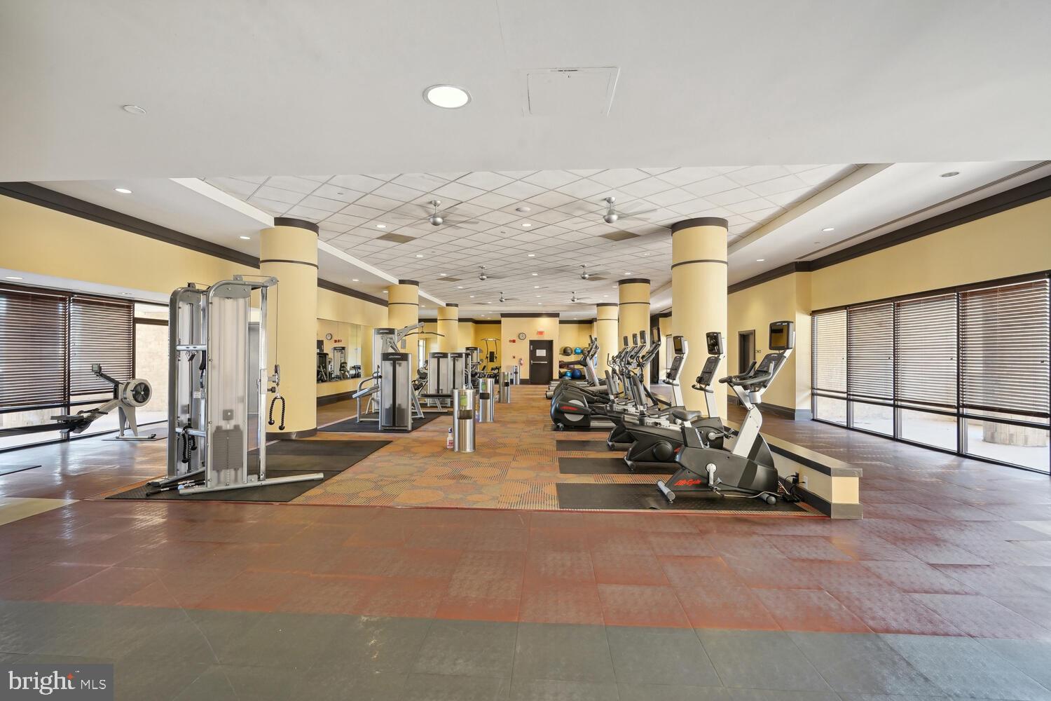 4500 S FOUR MILE RUN DRIVE 121