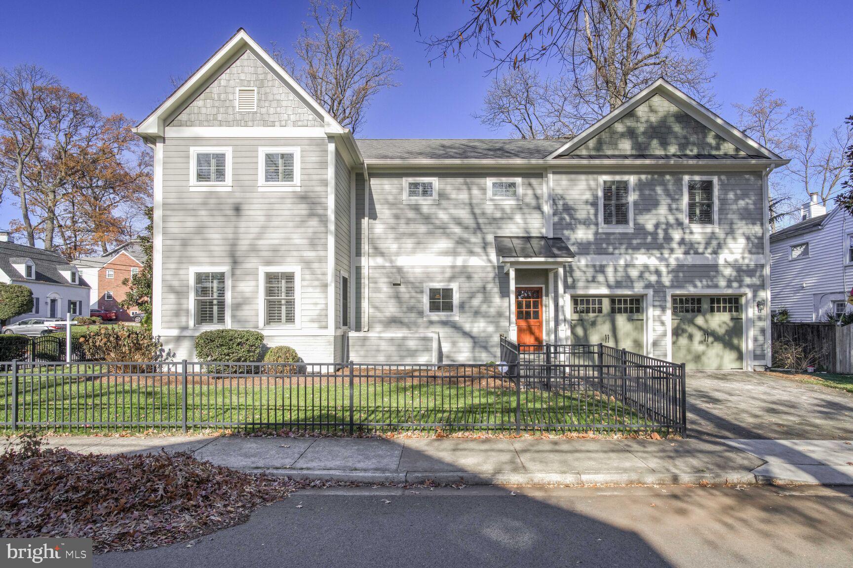 1125 N HARRISON STREET N